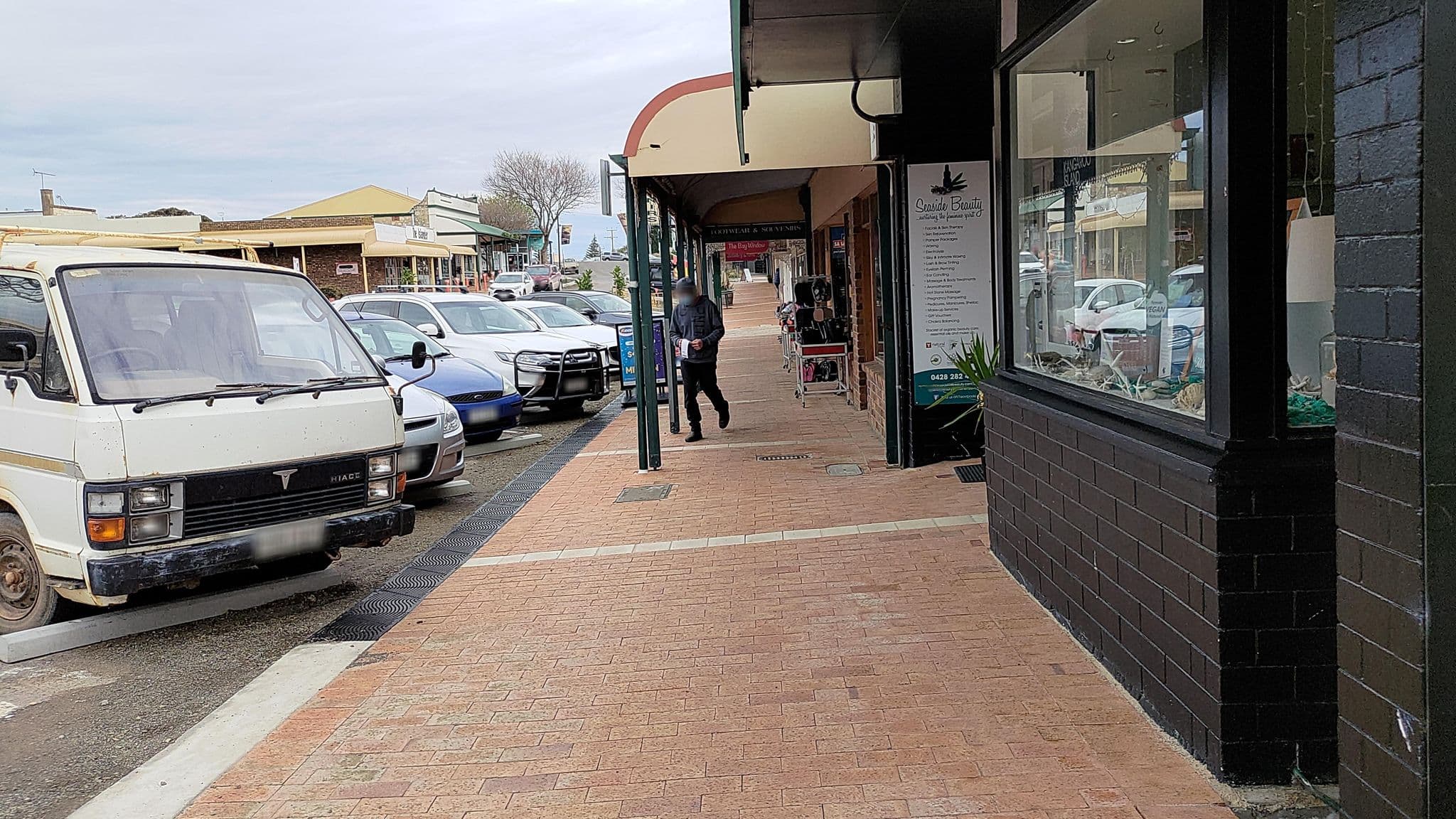 Street view near Aurora Ozone Hotel, Kingscote — © aceini (CC BY-SA · Mapillary)