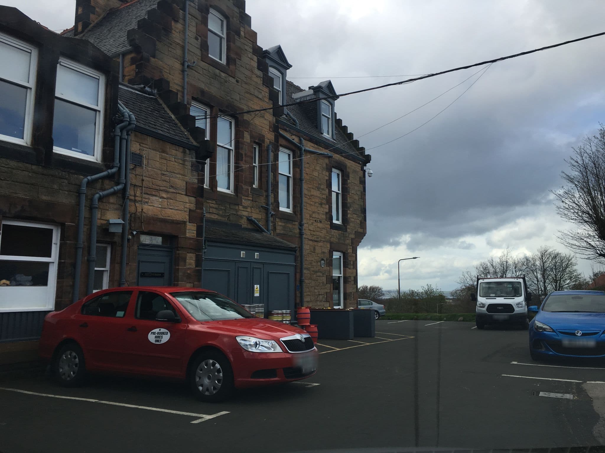 Street view near Braid Hills Hotel, Colinton — © ccbb7766 (CC BY-SA · Mapillary)