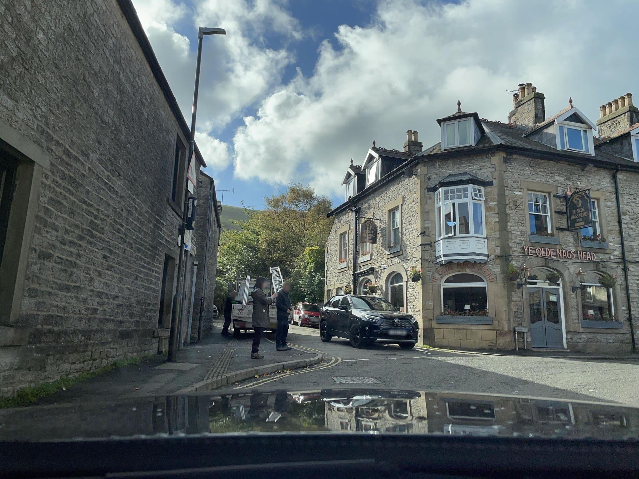 Street view near Ye Olde Nags Head, Hope Valley — © wasd42 (CC BY-SA · Mapillary)
