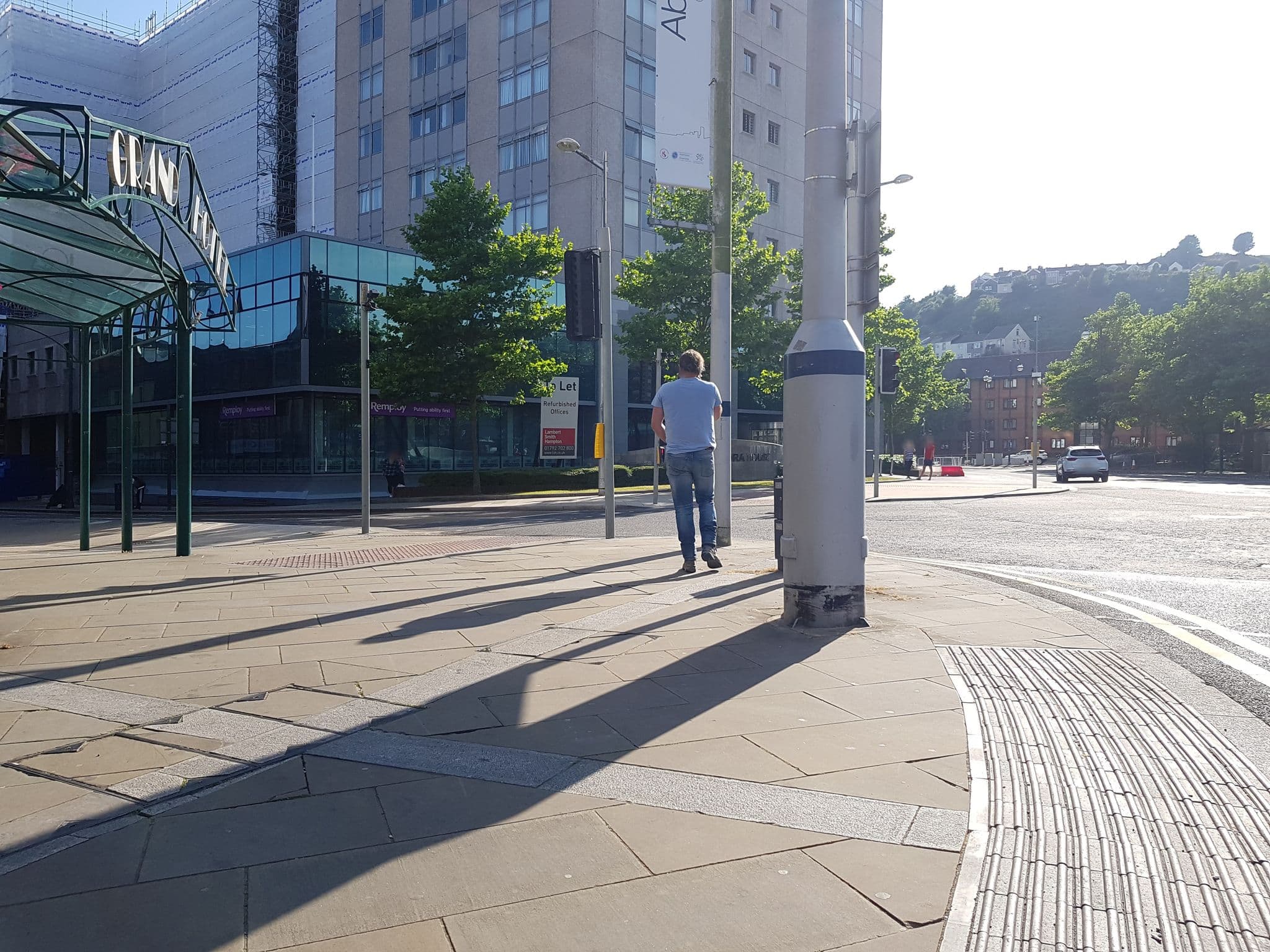 Street view near Grand Hotel, Swansea — © matthewitt (CC BY-SA · Mapillary)