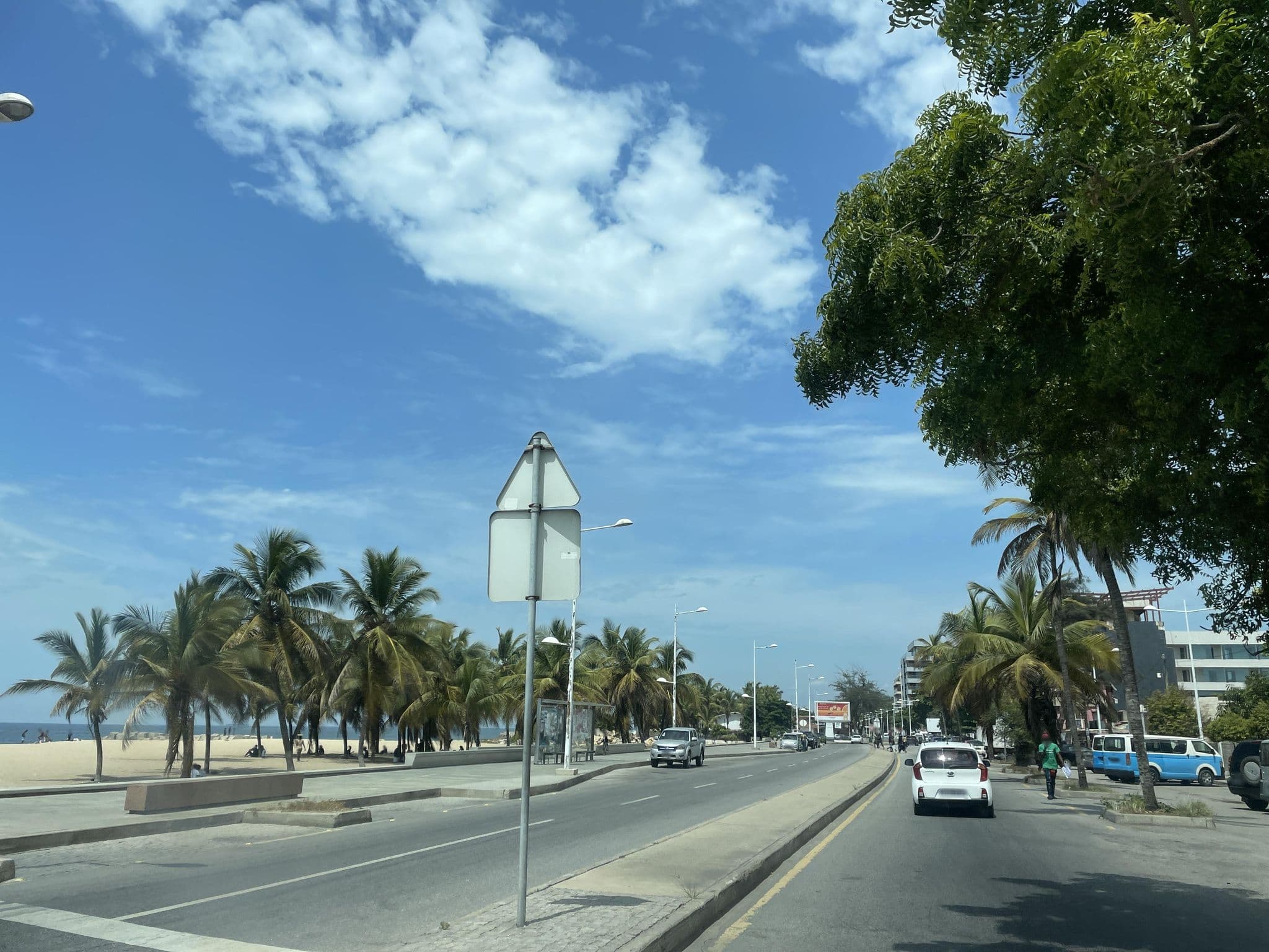 Street view near Coral da Ilha, Sambizanga — © Manolo23 (CC BY-SA · Mapillary)
