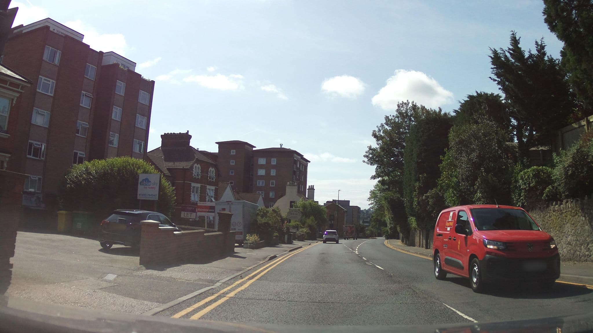 Street view near The Retreat, Maidstone — © southglos (CC BY-SA · Mapillary)