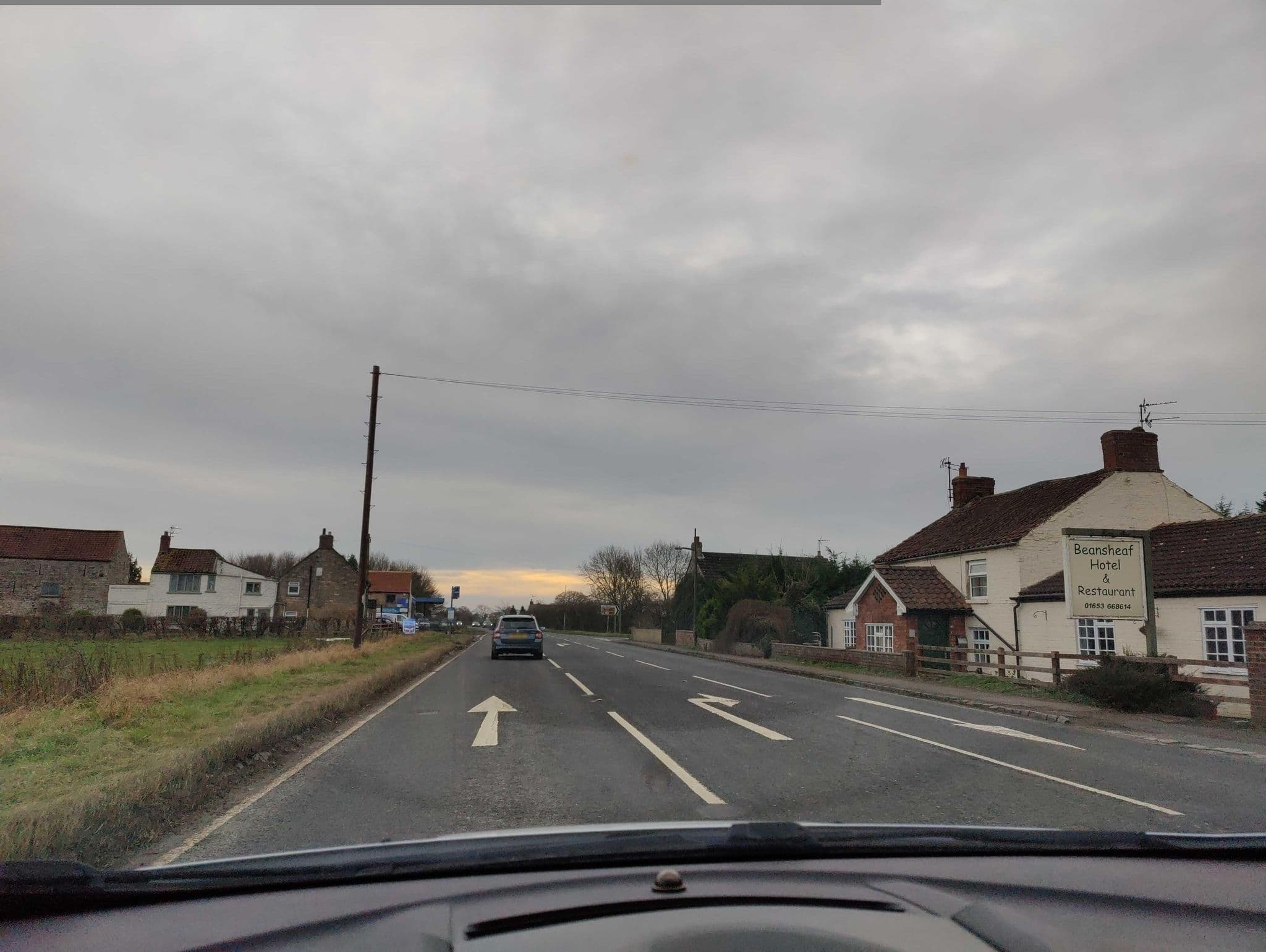 Street view near Beansheaf, Thornton Dale — © aidan573 (CC BY-SA · Mapillary)