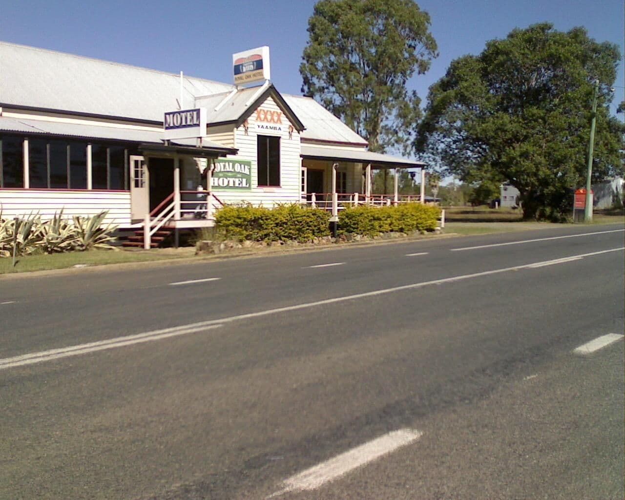 Street view near Royal Oak Hotel, Alton Downs — © bob3bob3 (CC BY-SA · Mapillary)