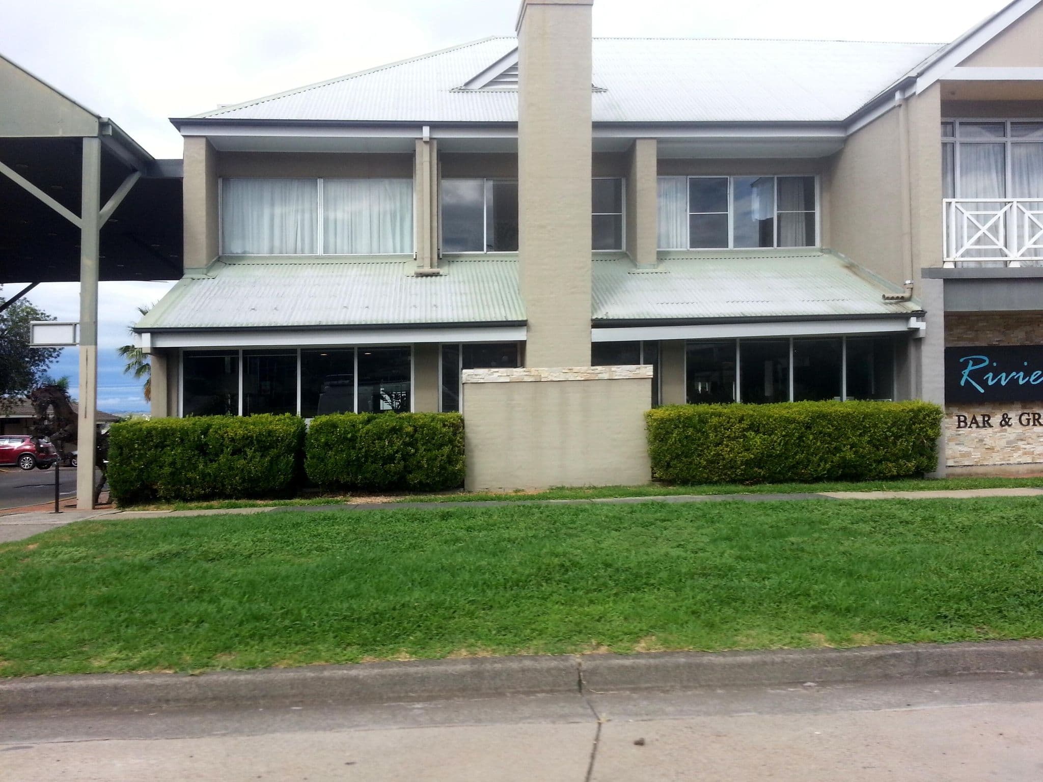 Street view near Sanctuary Inn, Tamworth — © bob3bob3 (CC BY-SA · Mapillary)