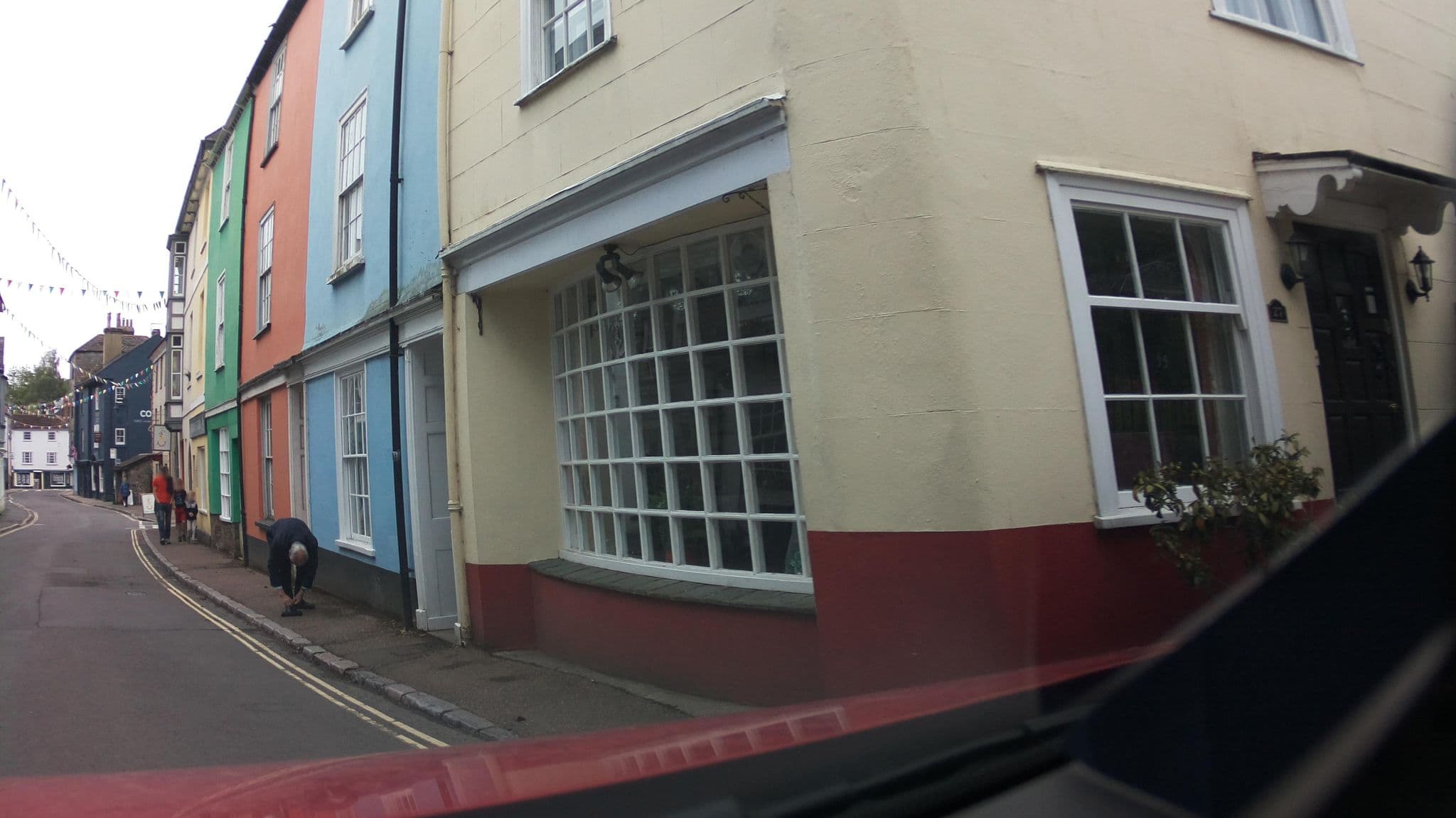 Street view near Old Coffee House Tea Rooms, Ashburton — © southglos (CC BY-SA · Mapillary)