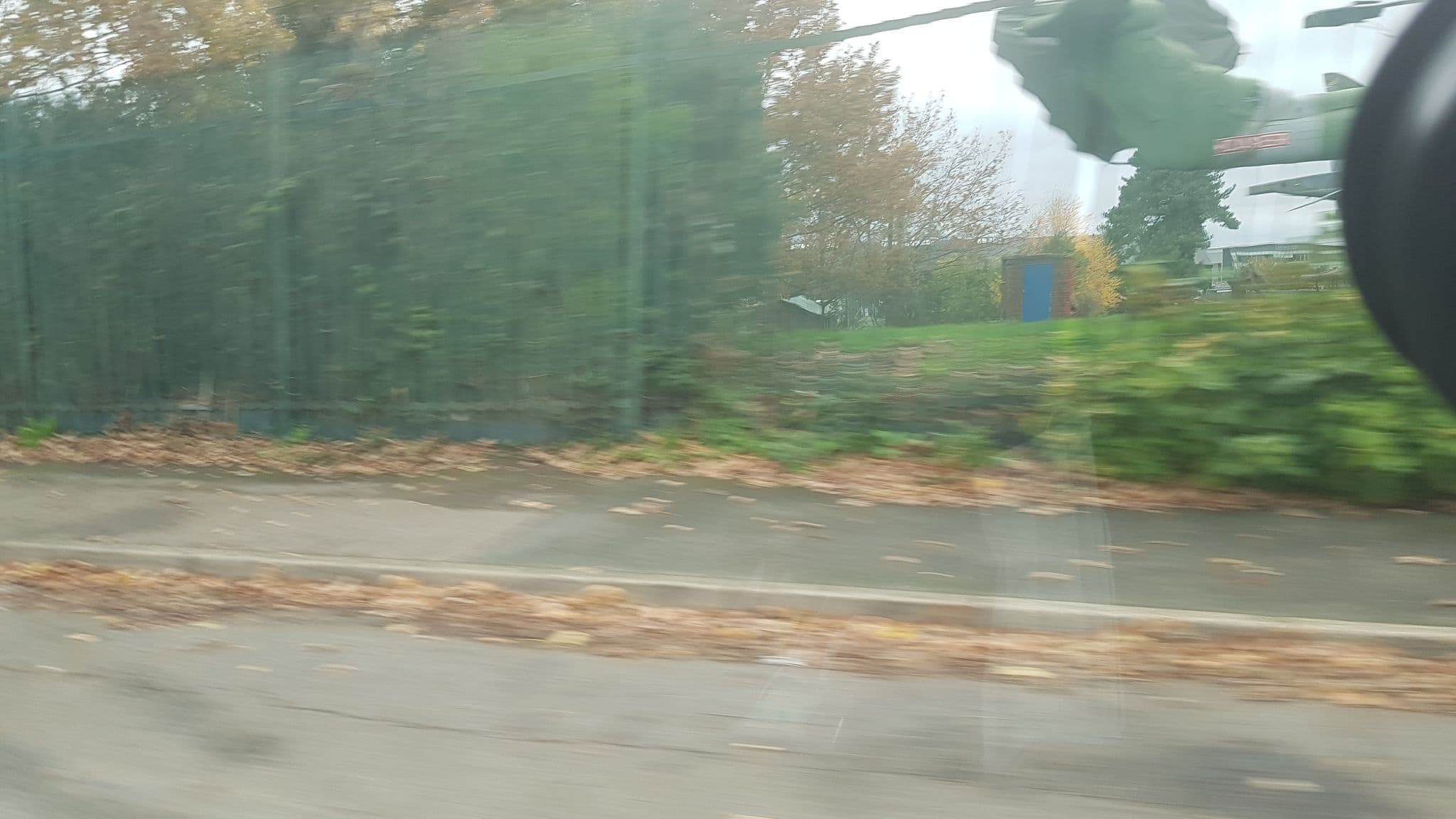 Street view near Falcon Hotel, Farnborough — © cicisxn (CC BY-SA · Mapillary)