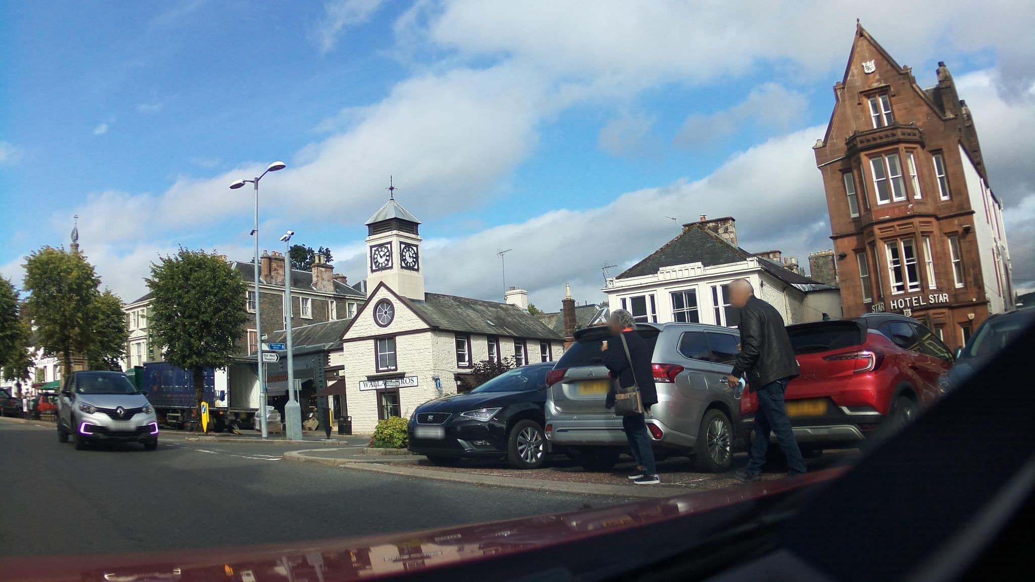Street view near The Star Hotel, Moffat — © southglos (CC BY-SA · Mapillary)
