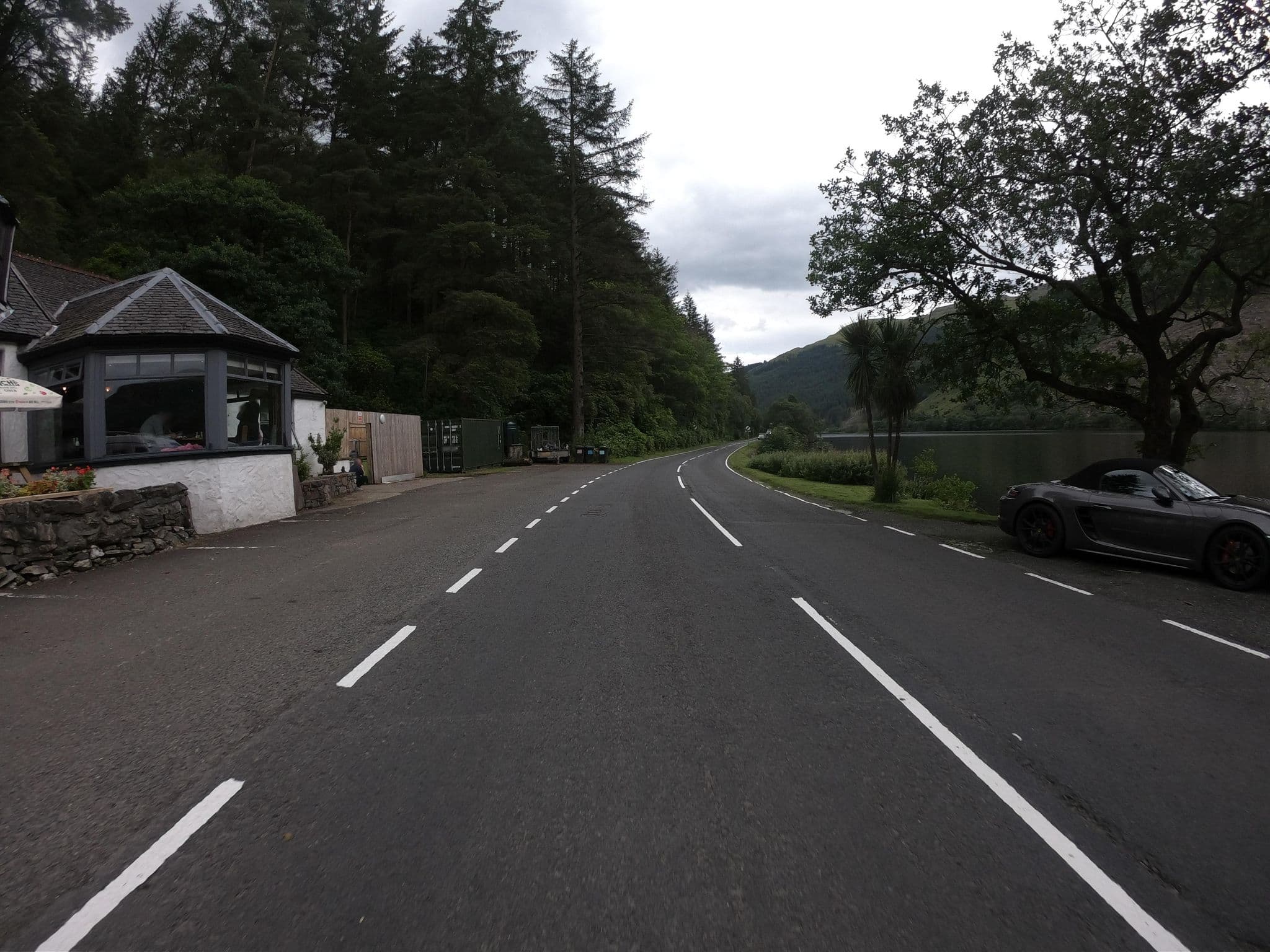 Street view near The Coylet Inn, Sandbank — © joostjakob (CC BY-SA · Mapillary)