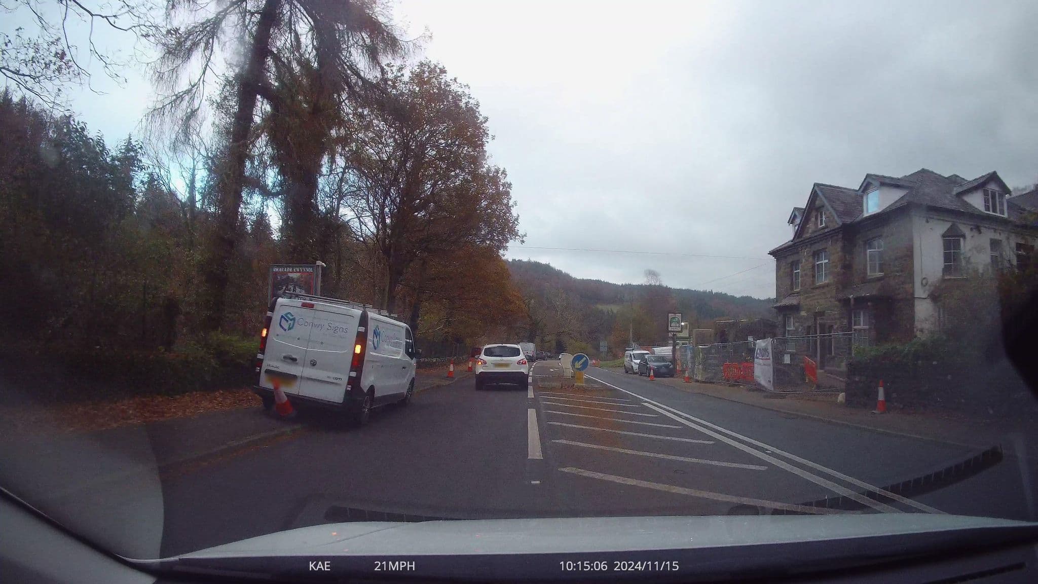 Street view near Swallow Falls Inn, Betws-y-Coed — © lamaar639 (CC BY-SA · Mapillary)