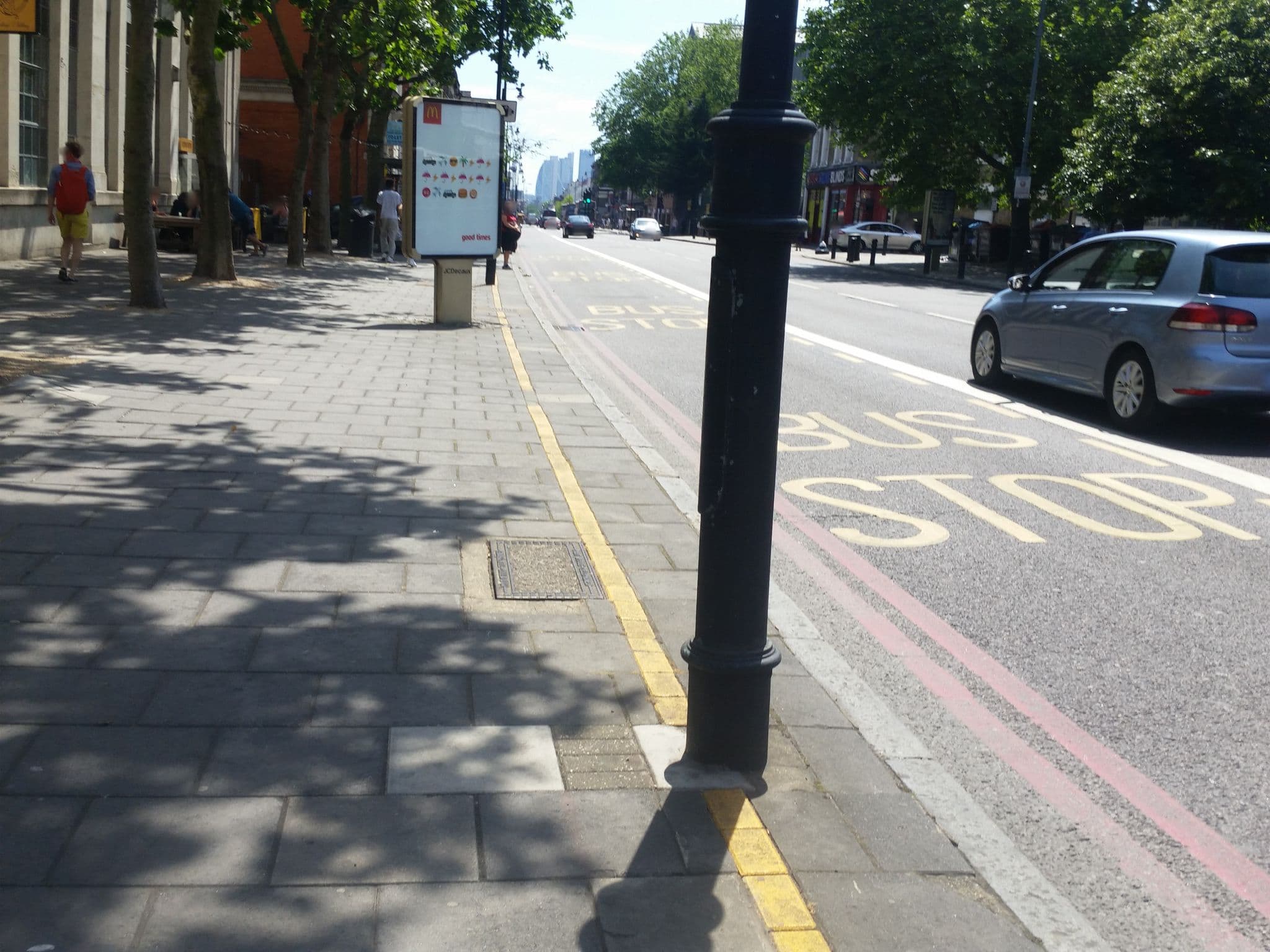 Street view near The Rose Hotel, Canonbury — © matth81 (CC BY-SA · Mapillary)