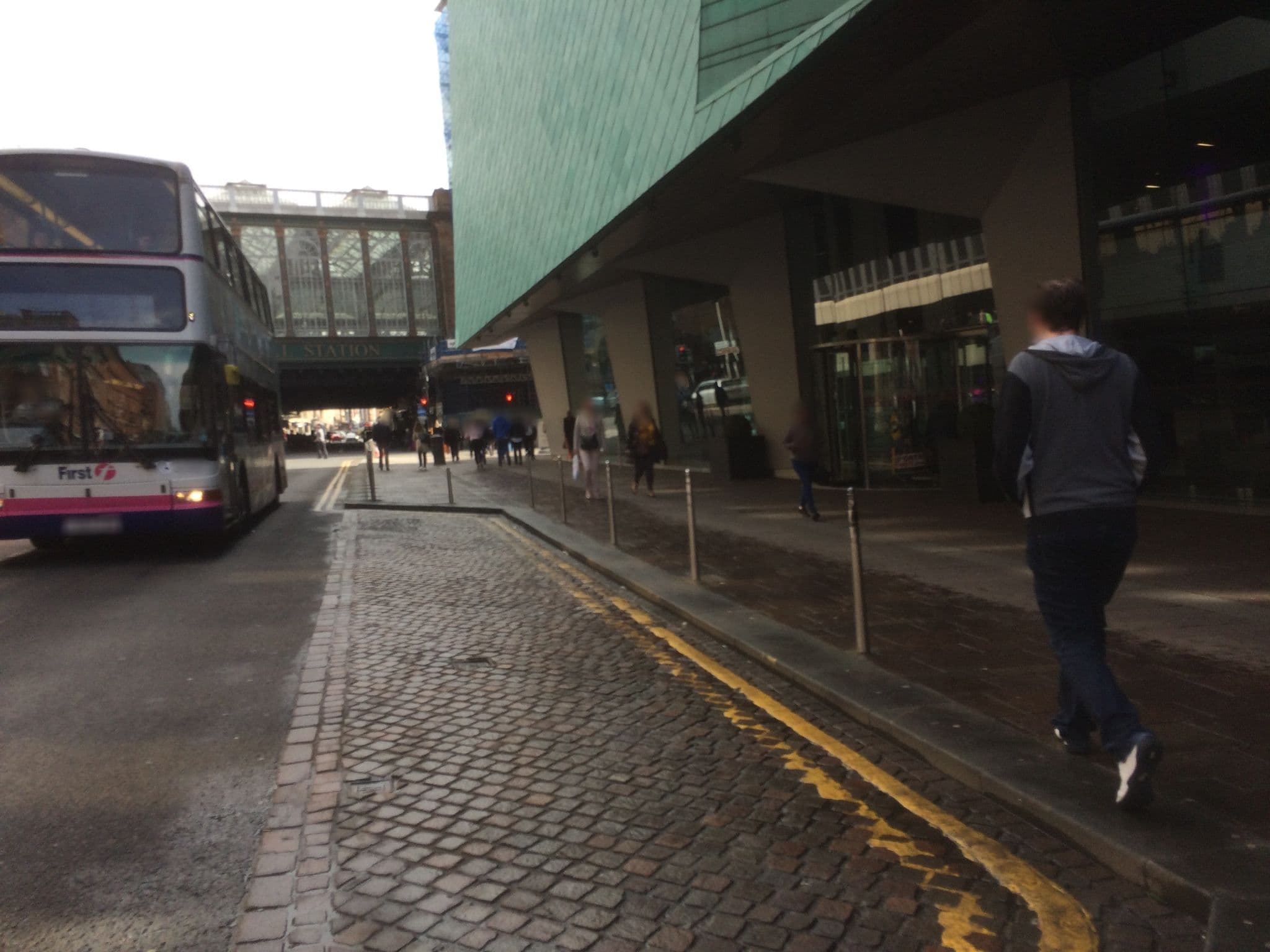 Street view near Radisson Blu Hotel, Glasgow, Glasgow — © gmc (CC BY-SA · Mapillary)