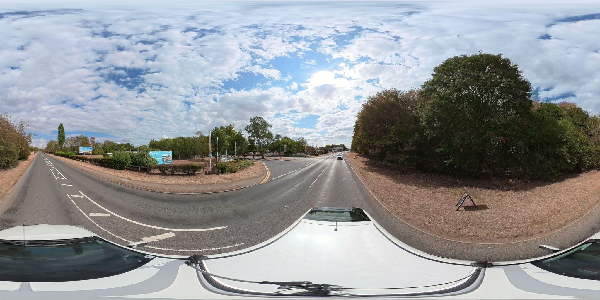 Street view near Tattershall Lakes, Coningsby — © osmplus_org (CC BY-SA · Mapillary)