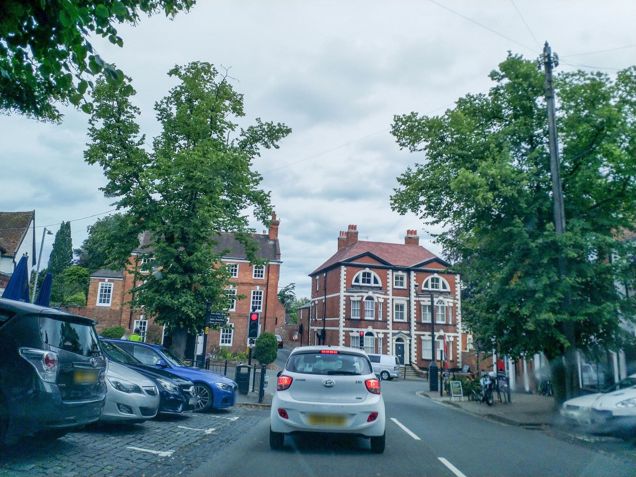 Street view near Milsoms Hotel, Kenilworth — © laye (CC BY-SA · Mapillary)