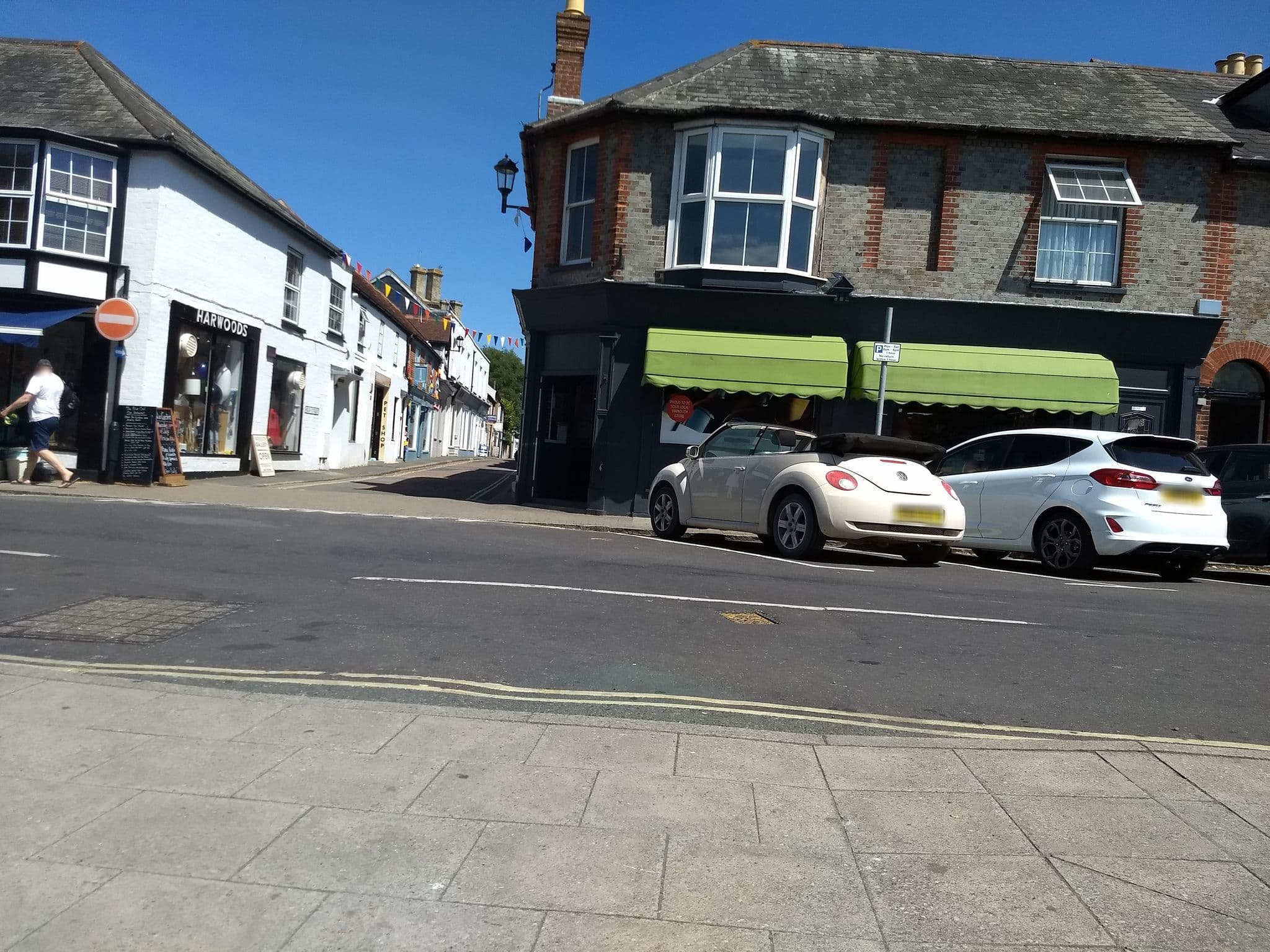 Street view near Harveys B&B, Freshwater — © mappernerd (CC BY-SA · Mapillary)
