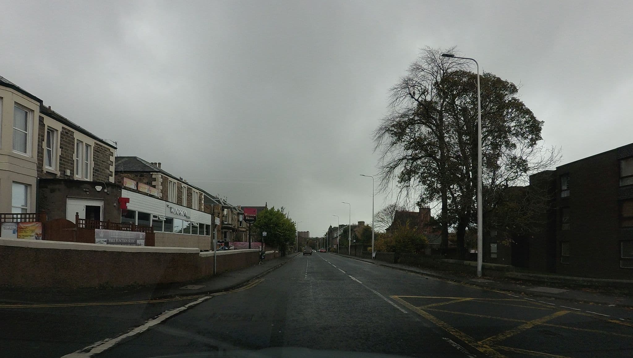 Street view near The Windsor Hotel, Kirkcaldy — © hobgoblin (CC BY-SA · Mapillary)