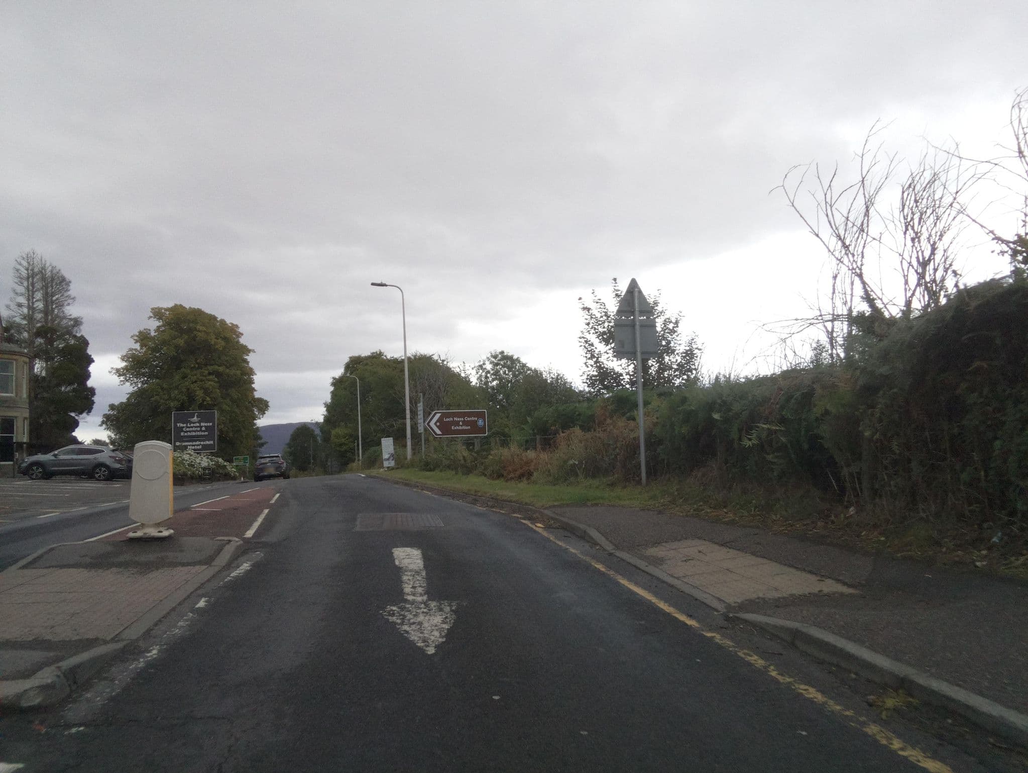 Street view near Drumnadrochit Hotel, Drumnadrochit — © southglos (CC BY-SA · Mapillary)