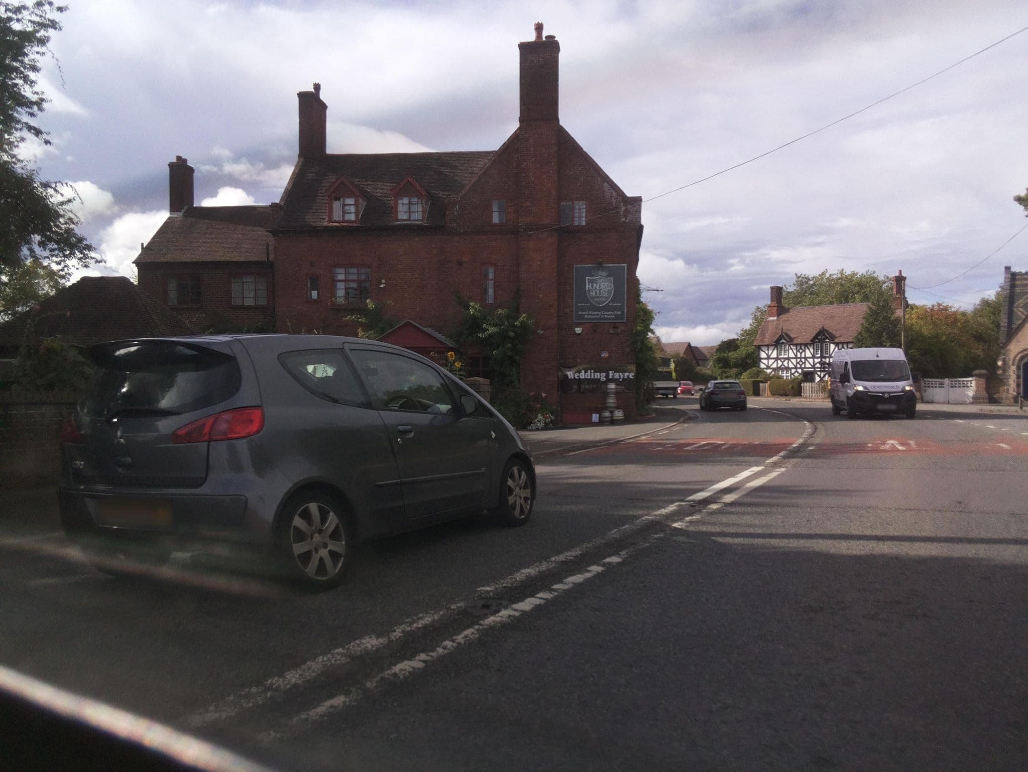 Street view near The Hundred House Hotel, Ryton — © southglos (CC BY-SA · Mapillary)