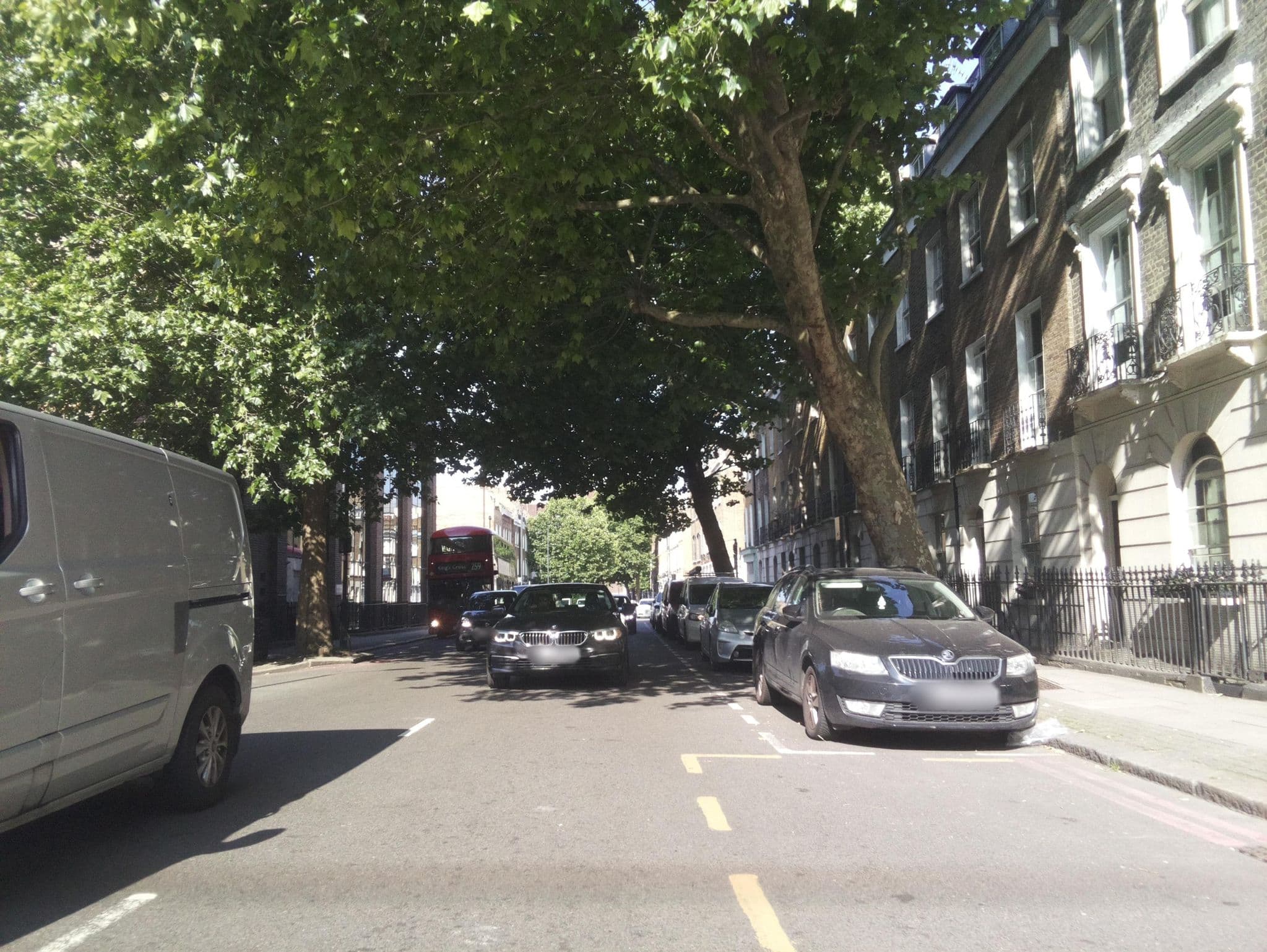 Street view near Arriva Hotel, King's Cross — © southglos (CC BY-SA · Mapillary)