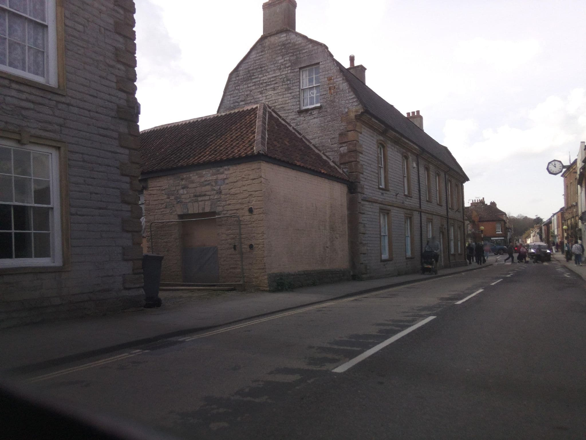 Street view near Langport Arms Hotel, Langport — © southglos (CC BY-SA · Mapillary)