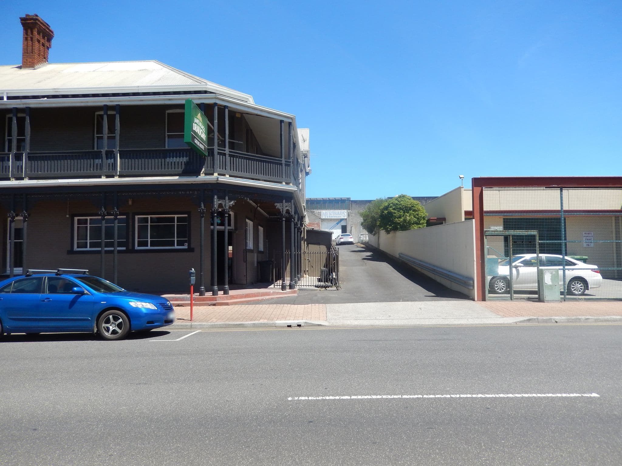 Street view near Greens Hotel, Burnie — © bdhurkett (CC BY-SA · Mapillary)