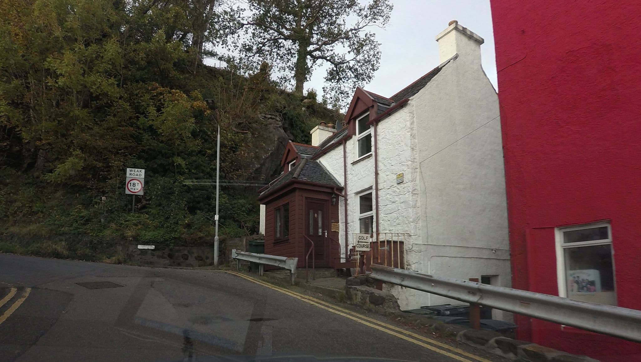 Street view near Mishnish, Isle Of Mull — © hobgoblin (CC BY-SA · Mapillary)