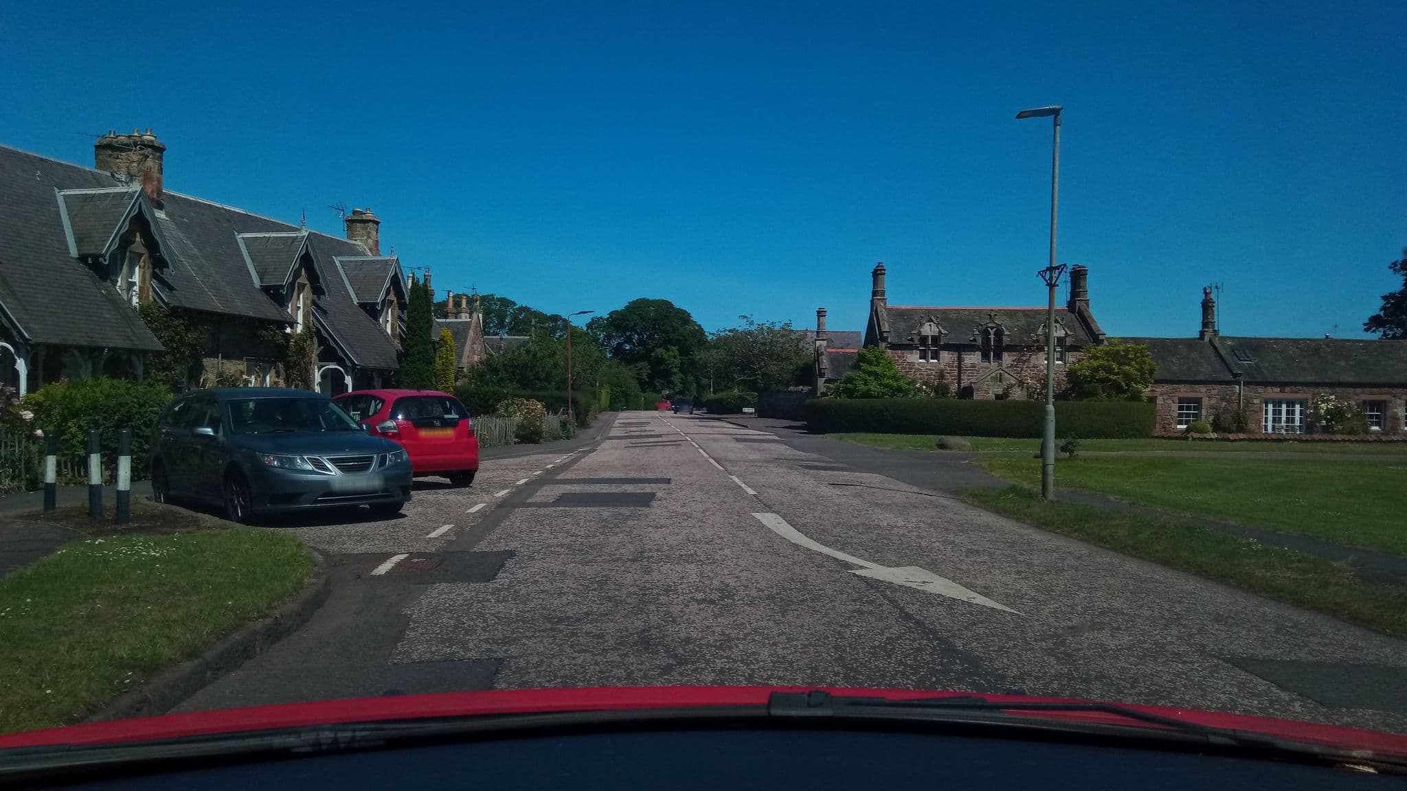 Street view near The Open Arms, Gullane — © victuallers (CC BY-SA · Mapillary)