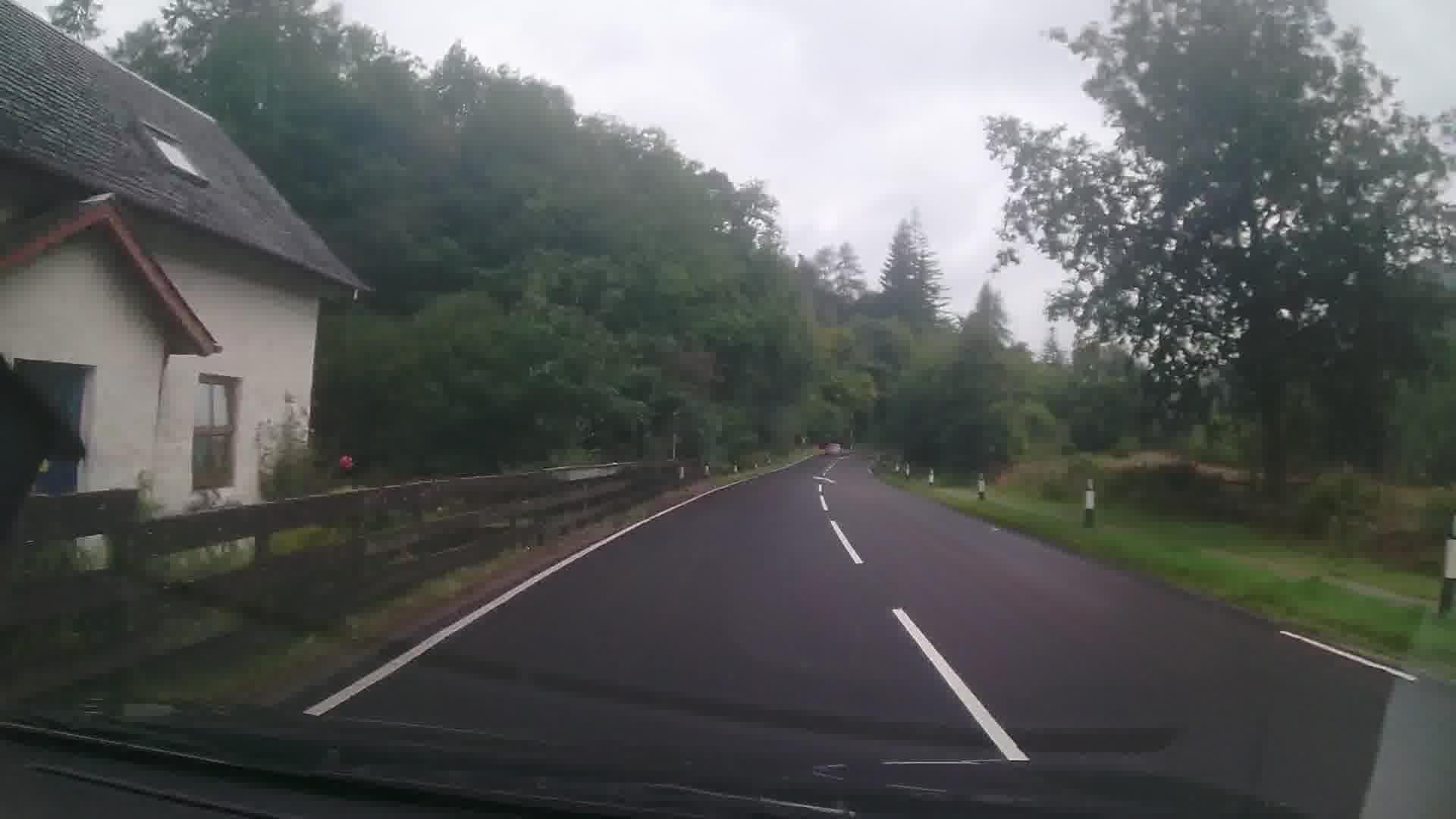 Street view near Rose Cottage, Garelochhead — © trigpoint (CC BY-SA · Mapillary)
