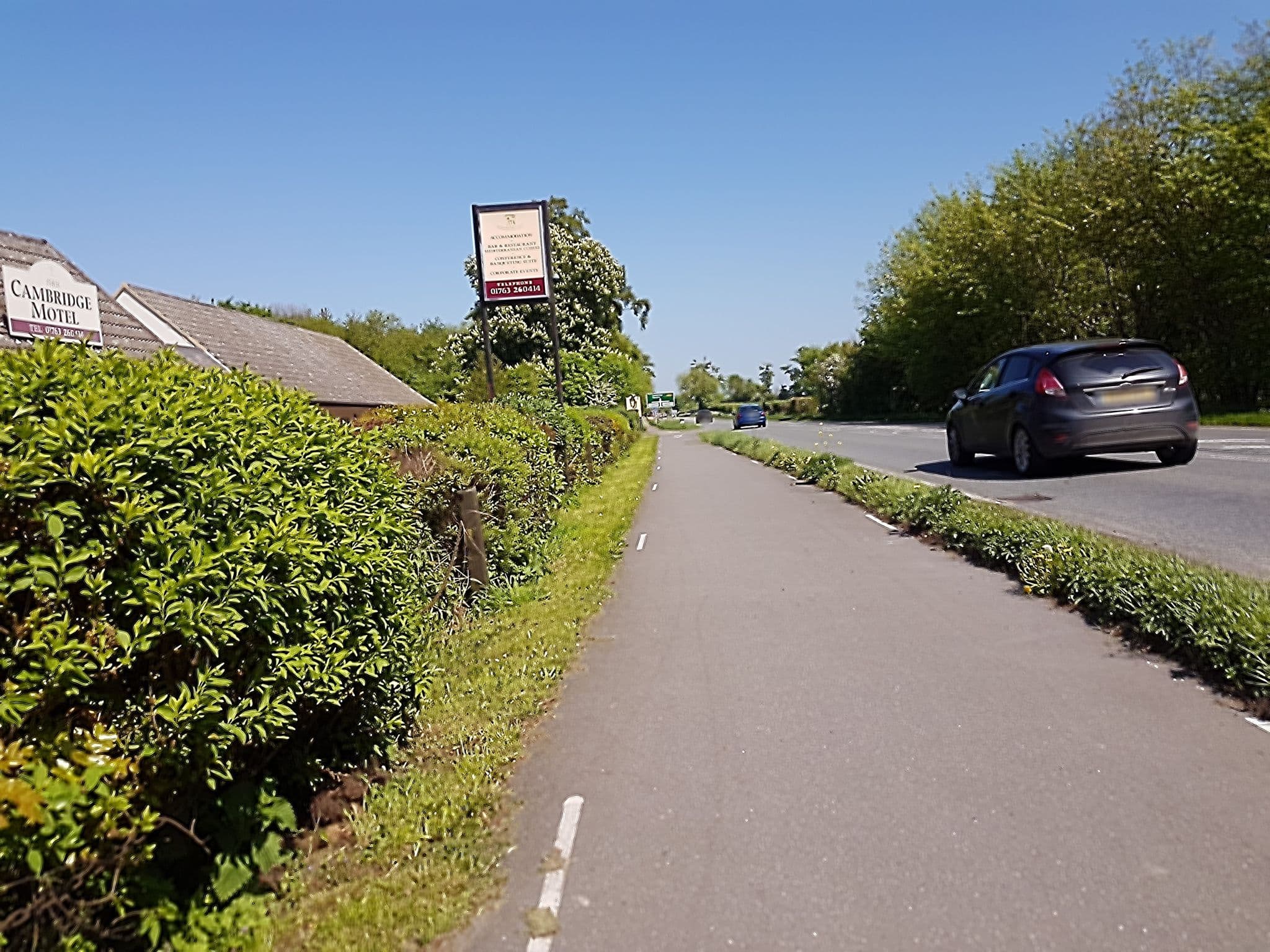 Street view near Cambridge Motel, Meldreth — © cyclestreets (CC BY-SA · Mapillary)