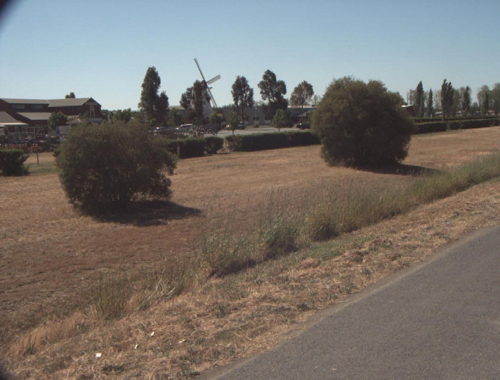Street view near Paradise Lakes Motel, Kialla — © vicroads (CC BY-SA · Mapillary)