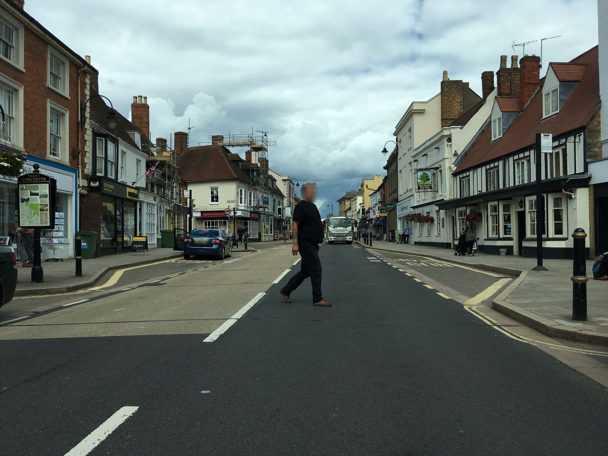 Street view near Brave Old Oak, Towcester — © southglos (CC BY-SA · Mapillary)