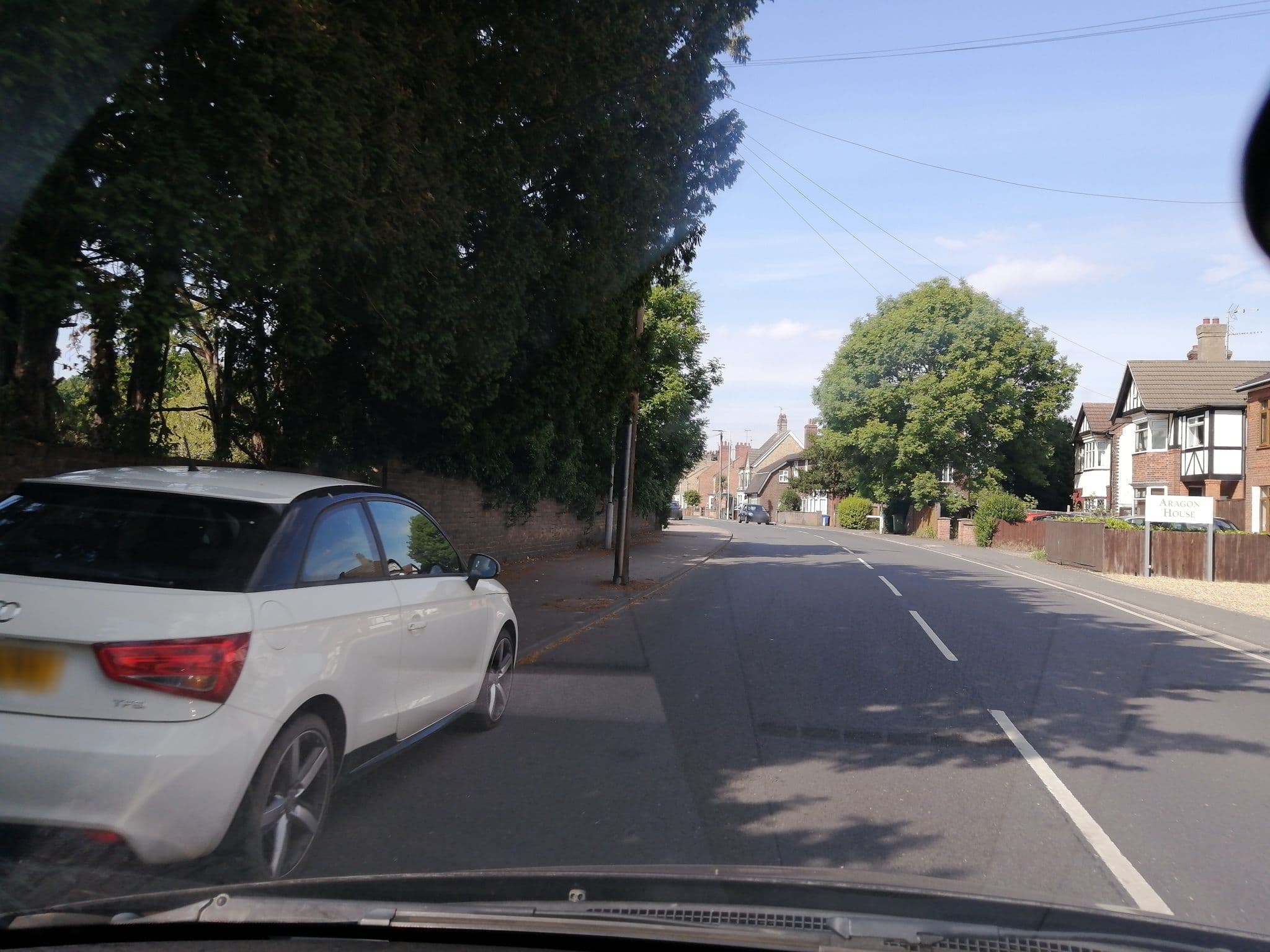 Street view near Aragon House Hotel, Peterborough — © dzidek23 (CC BY-SA · Mapillary)