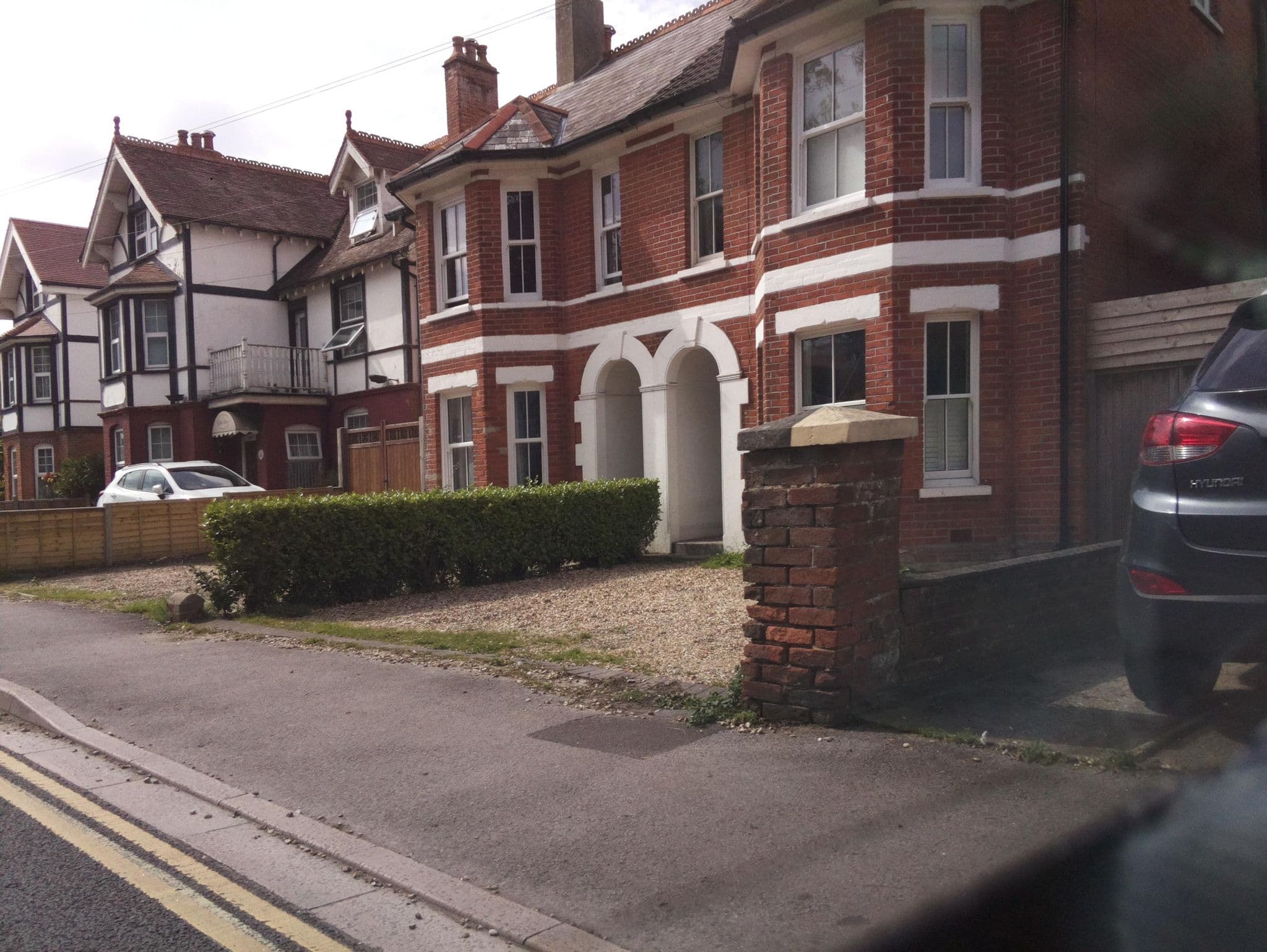 Street view near The White House Guest House, Barton on Sea — © southglos (CC BY-SA · Mapillary)