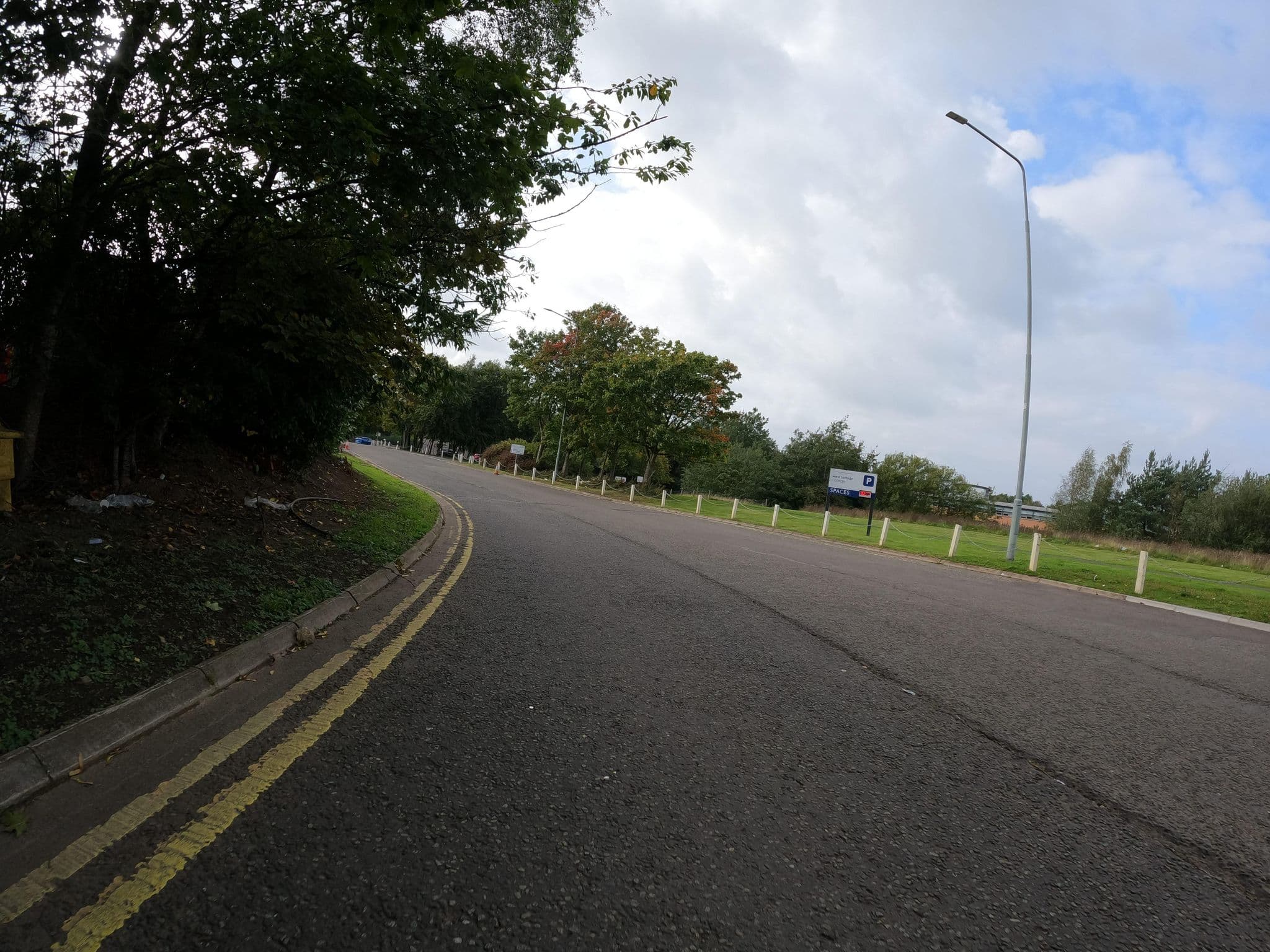 Street view near Travelodge, Livingston — © hobgoblin (CC BY-SA · Mapillary)