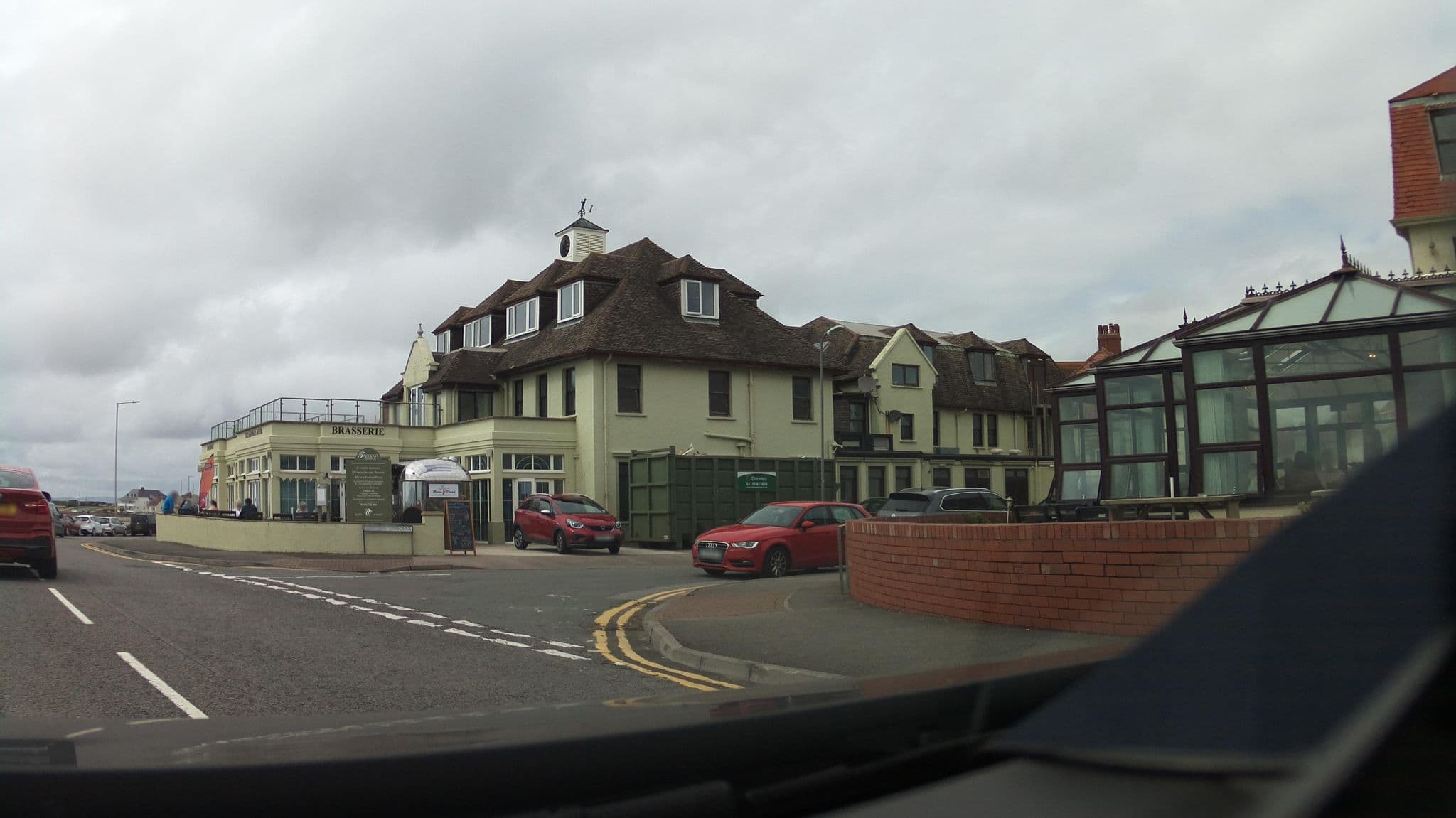 Street view near Fairways, Porthcawl — © southglos (CC BY-SA · Mapillary)