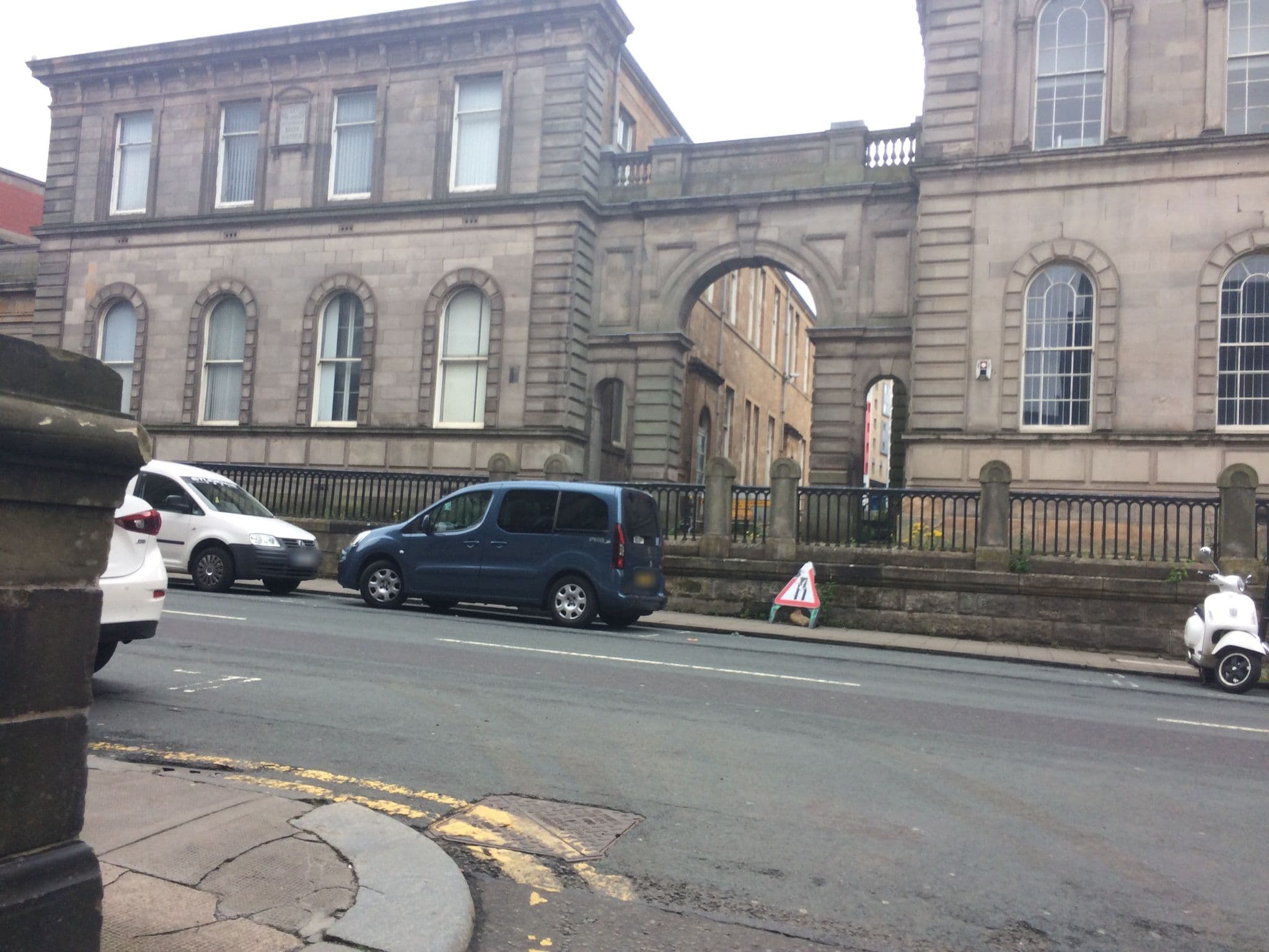Street view near Safestay Glasgow Hostel, Glasgow — © gmc (CC BY-SA · Mapillary)