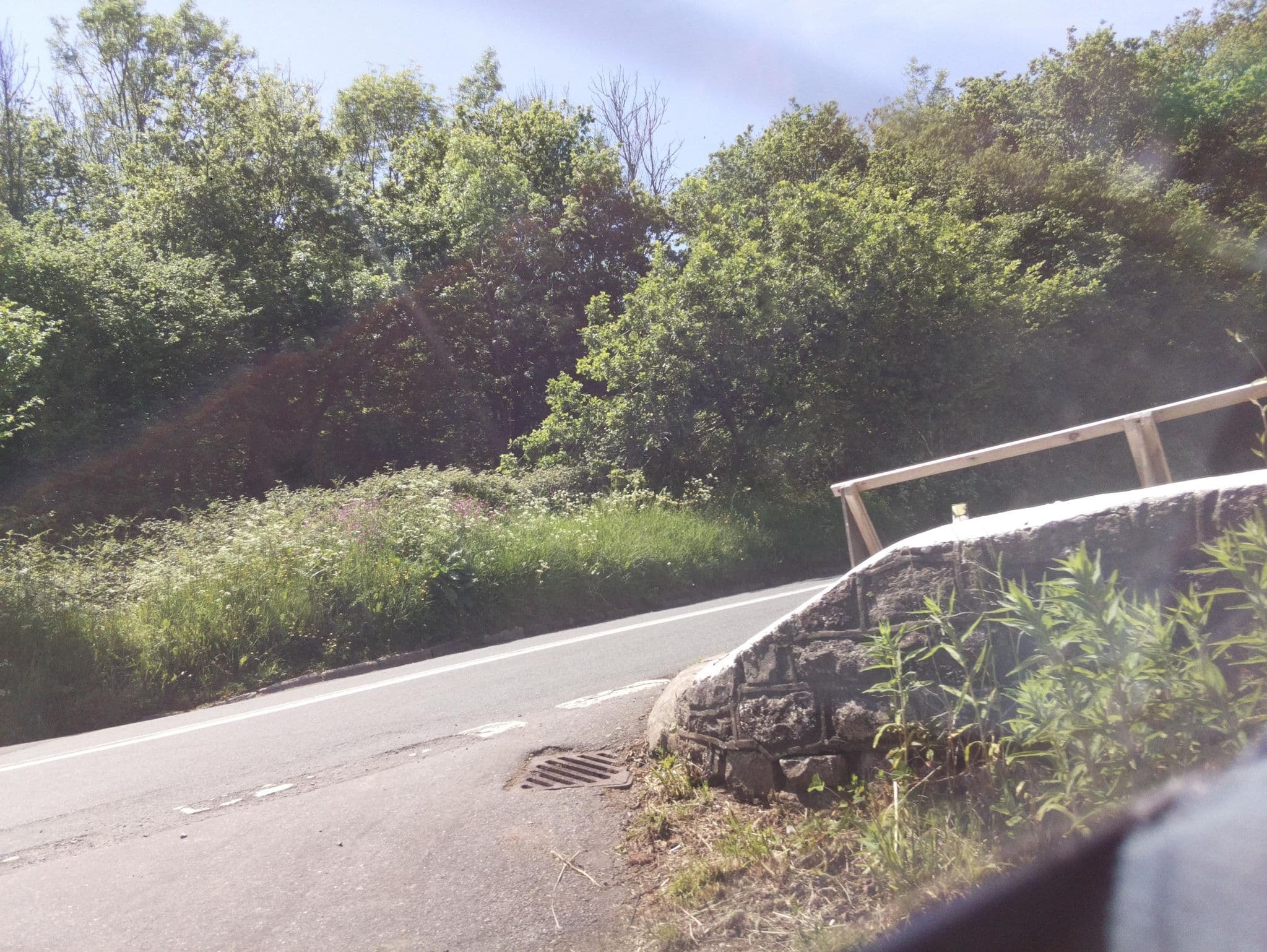 Street view near Huntsman Hotel, Caerwent — © southglos (CC BY-SA · Mapillary)
