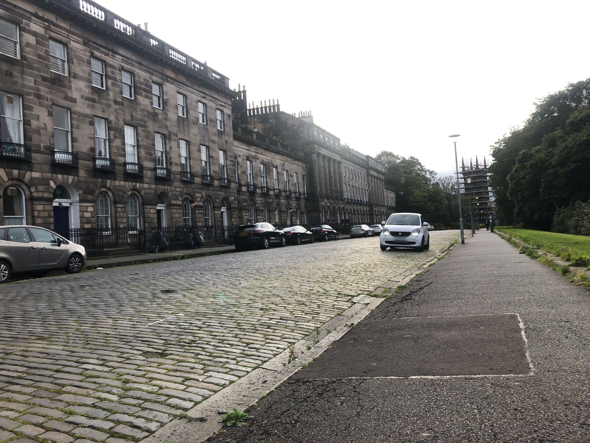Street view near voco, Edinburgh — © drnoble (CC BY-SA · Mapillary)