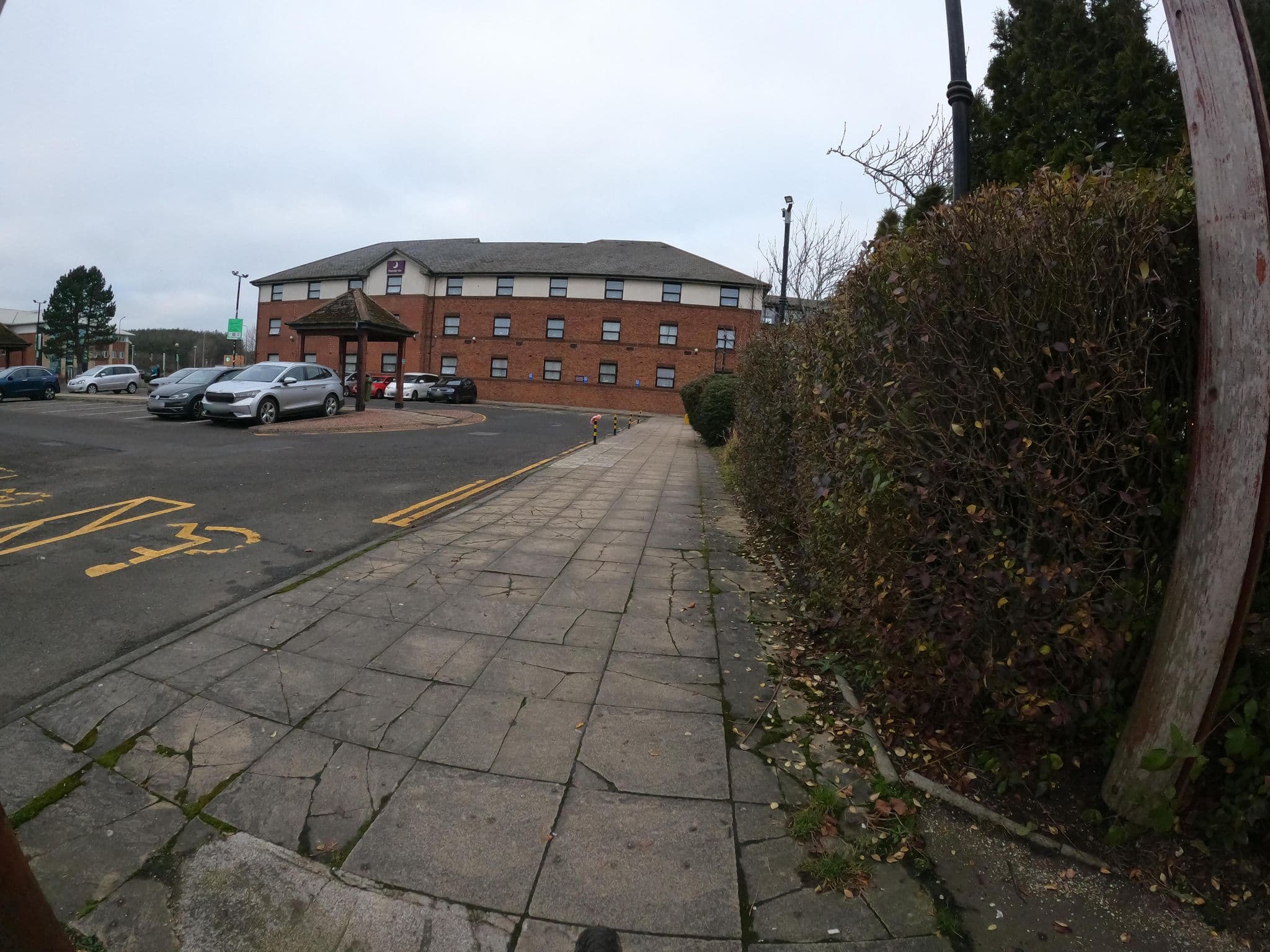 Street view near Premier Inn, Livingston — © hobgoblin (CC BY-SA · Mapillary)