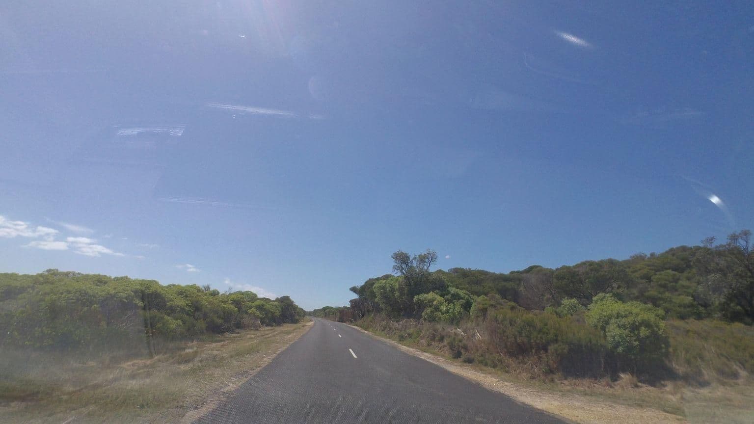 Street view near Gippsland Lakes Coastal Park, Sale — © mander (CC BY-SA · Mapillary)