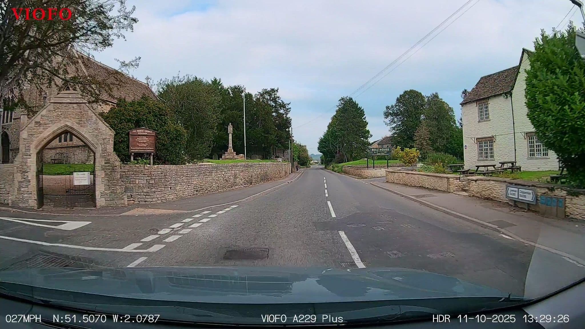 Street view near Bell House Hotel, Sutton Benger — © RyanBush (CC BY-SA · Mapillary)