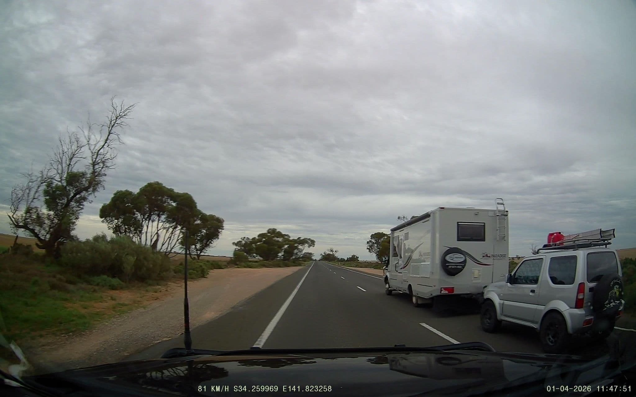 Street view near Merrinee North Rest Area, Wentworth — © fizzie (CC BY-SA · Mapillary)