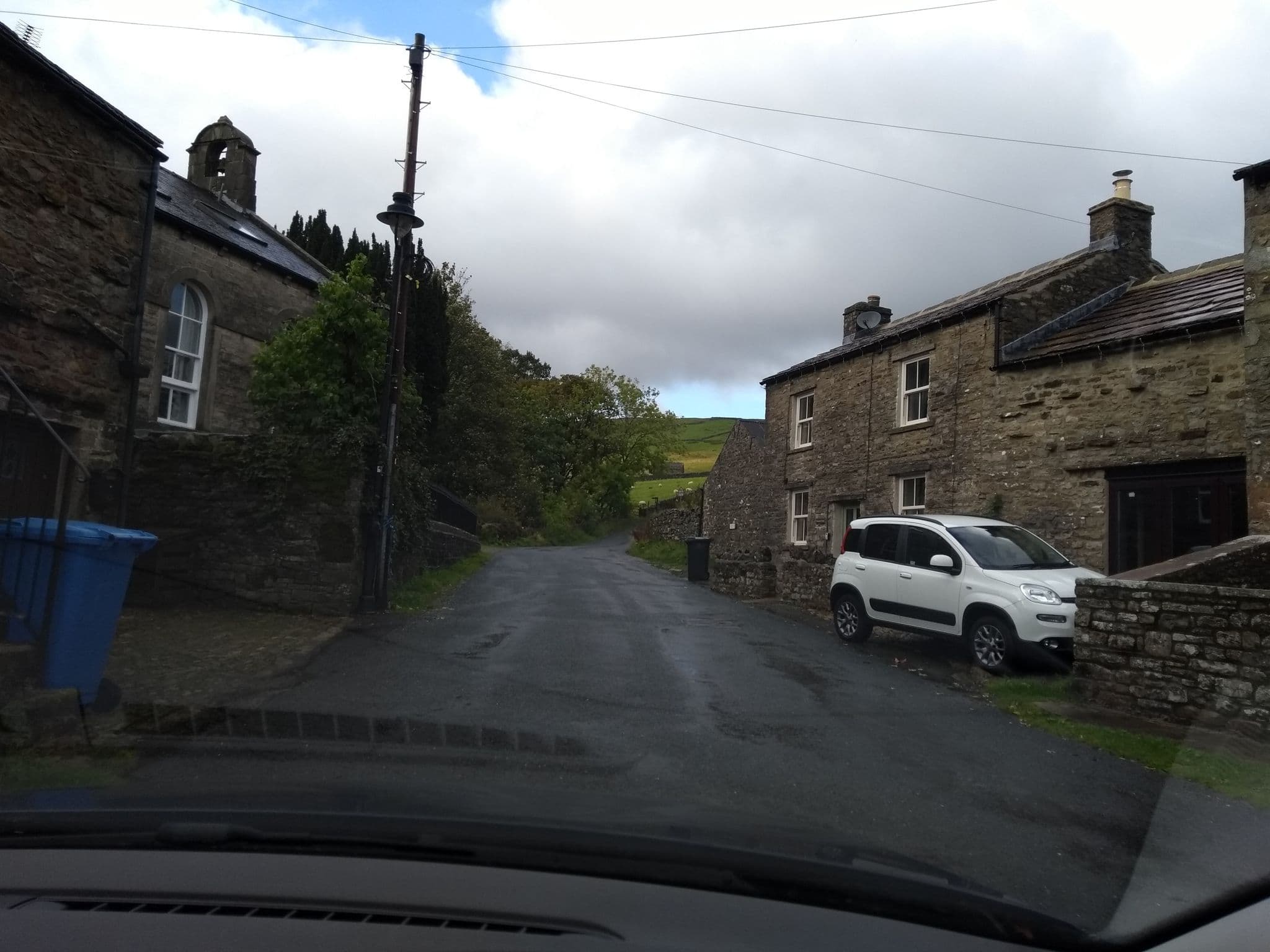 Street view near Greystones, Kirkby Stephen — © rob (CC BY-SA · Mapillary)