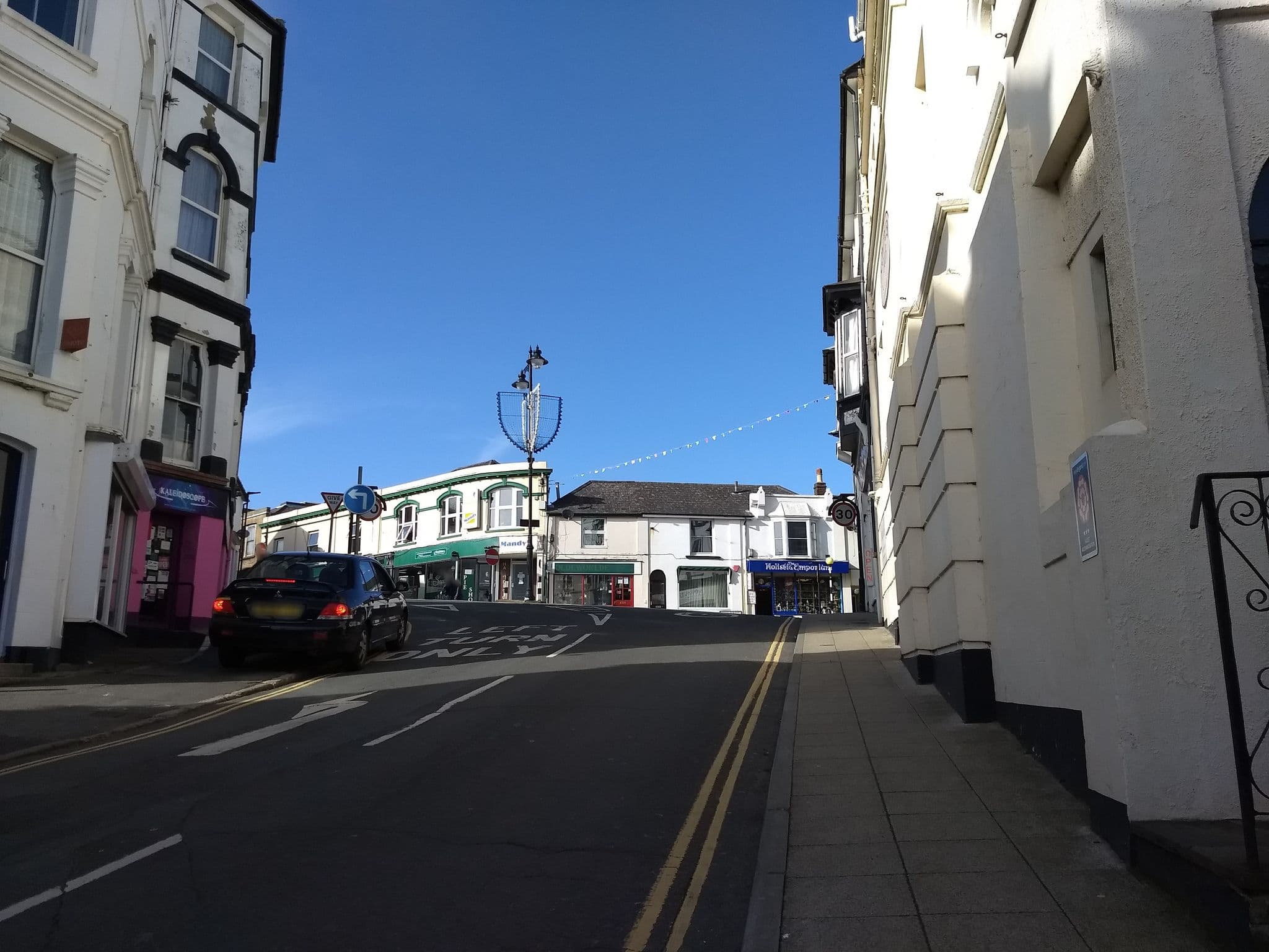 Street view near Montpelier, Sandown — © mappernerd (CC BY-SA · Mapillary)