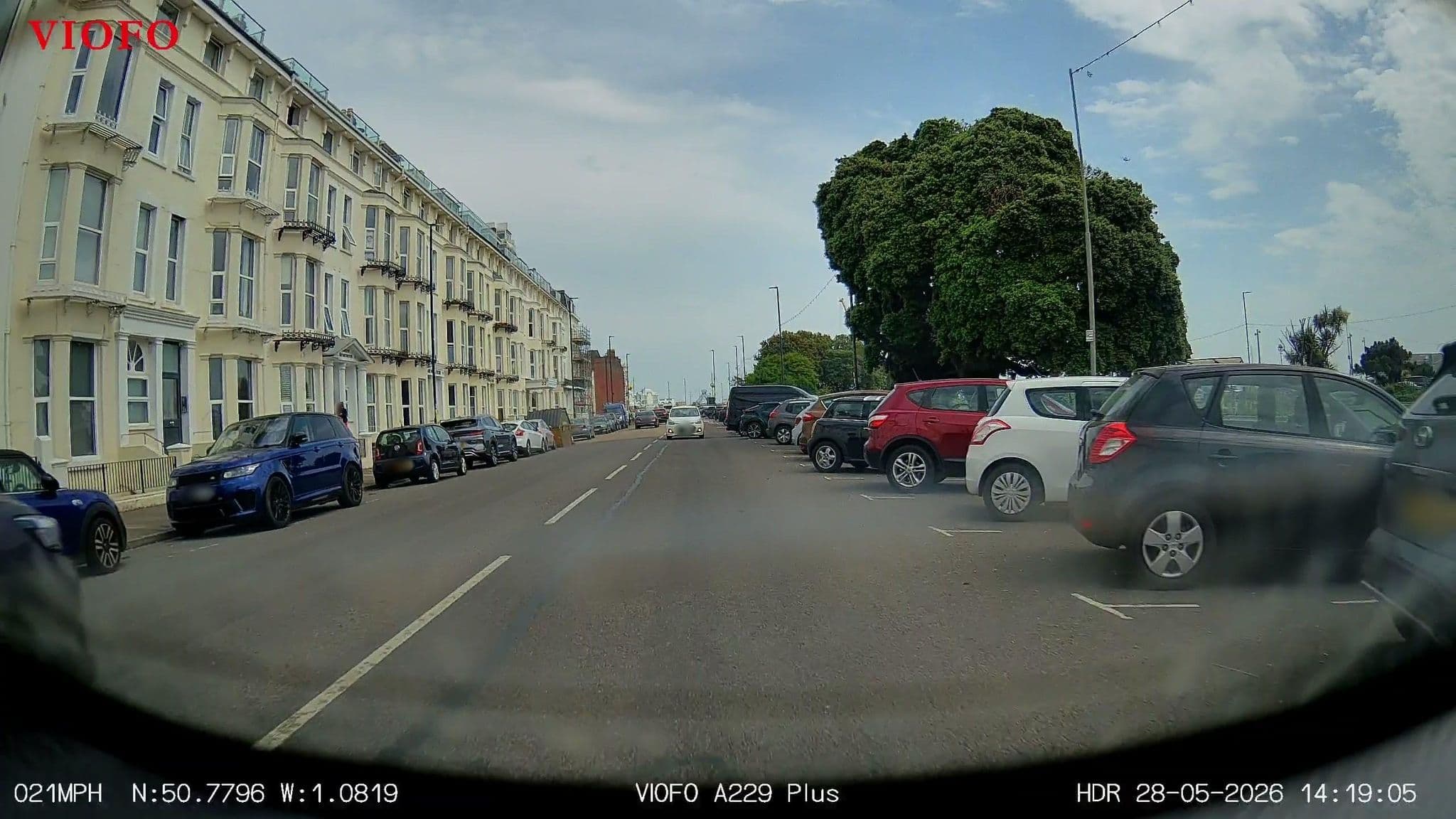 Street view near Seacrest Hotel, Southsea — © RyanBush (CC BY-SA · Mapillary)
