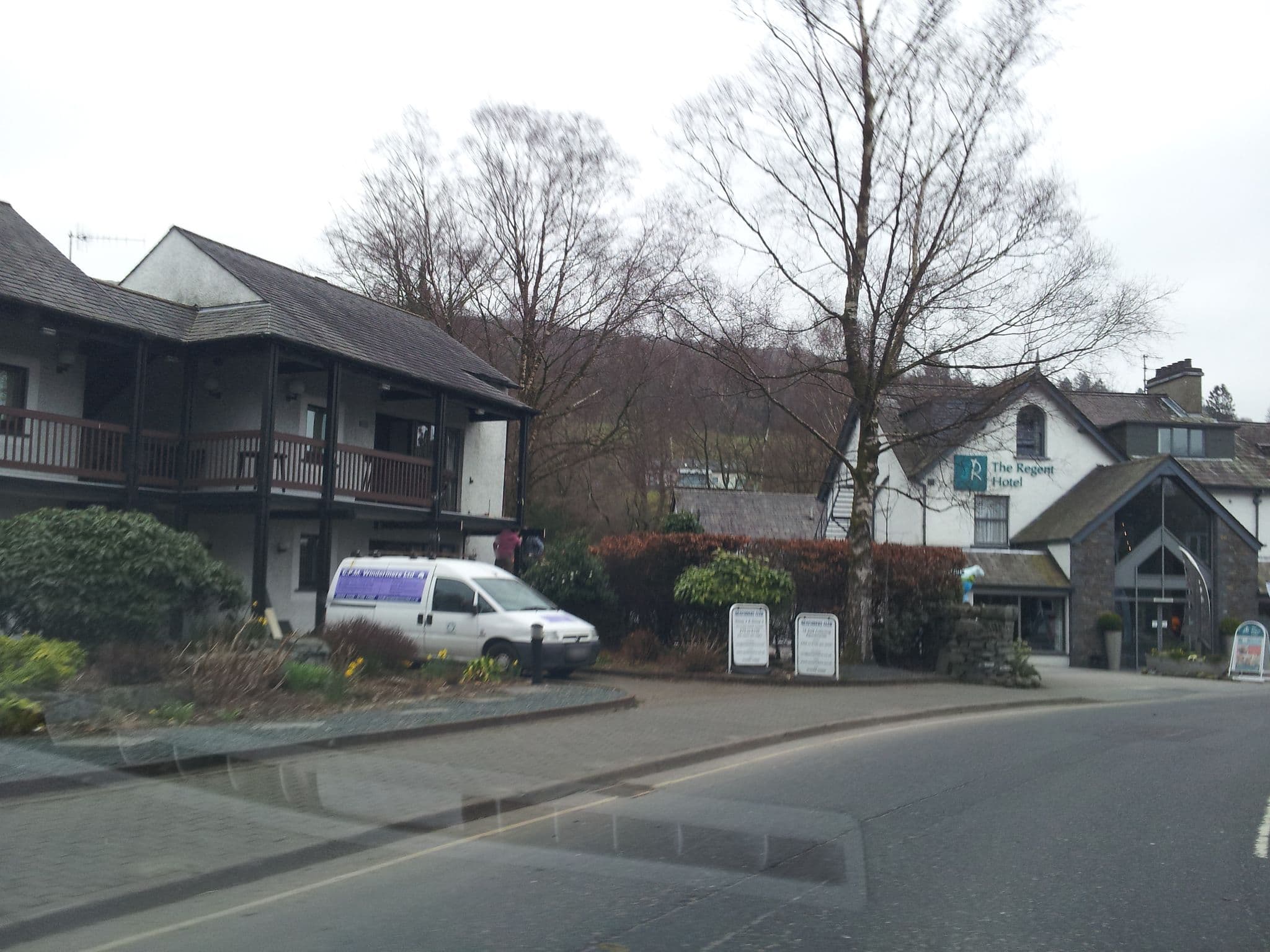Street view near Quaysiders Club, Ambleside