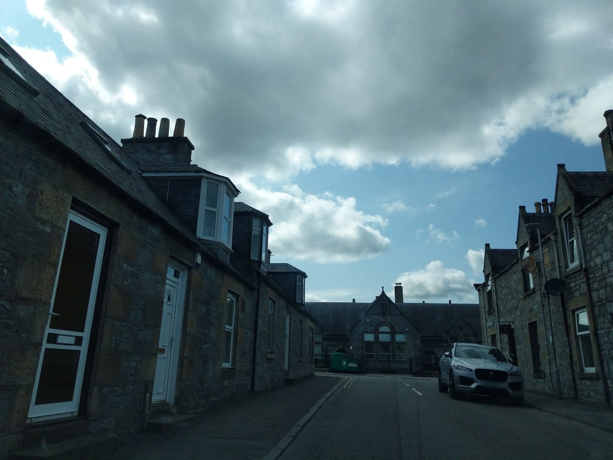 Street view near Dunvegan Bed & Breakfast, Dufftown — © ccbb7766 (CC BY-SA · Mapillary)