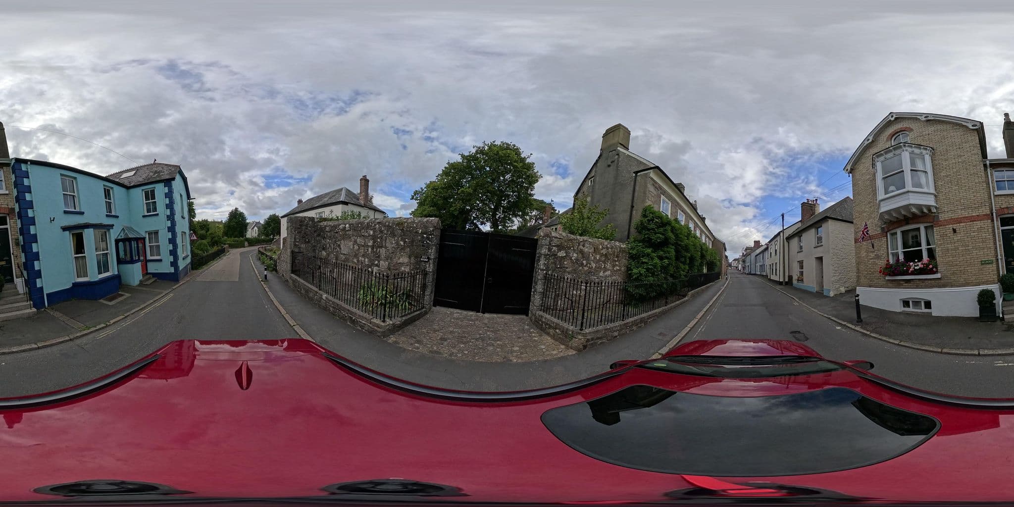 Street view near Sparrowhawk Backpackers, Moretonhampstead — © southglos (CC BY-SA · Mapillary)