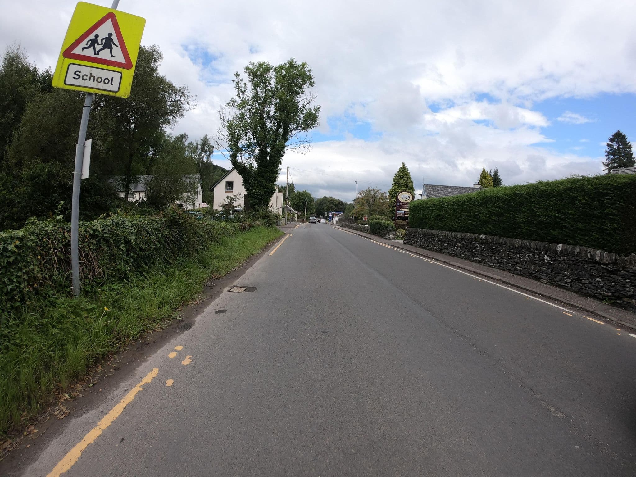 Street view near Glenview B&B, Balloch — © joostjakob (CC BY-SA · Mapillary)
