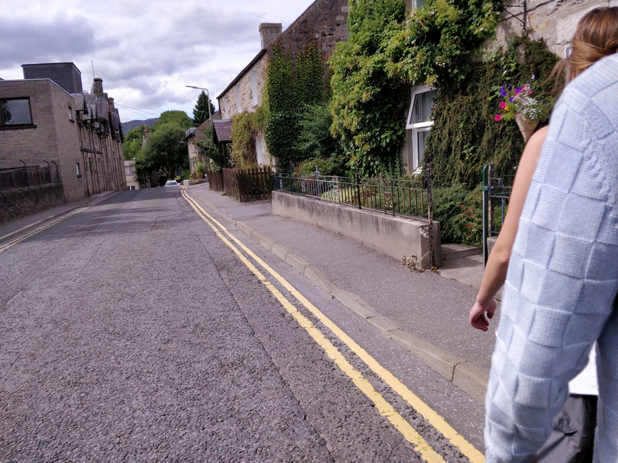 Street view near The Well House, Pitlochry — © amaurycarrade (CC BY-SA · Mapillary)